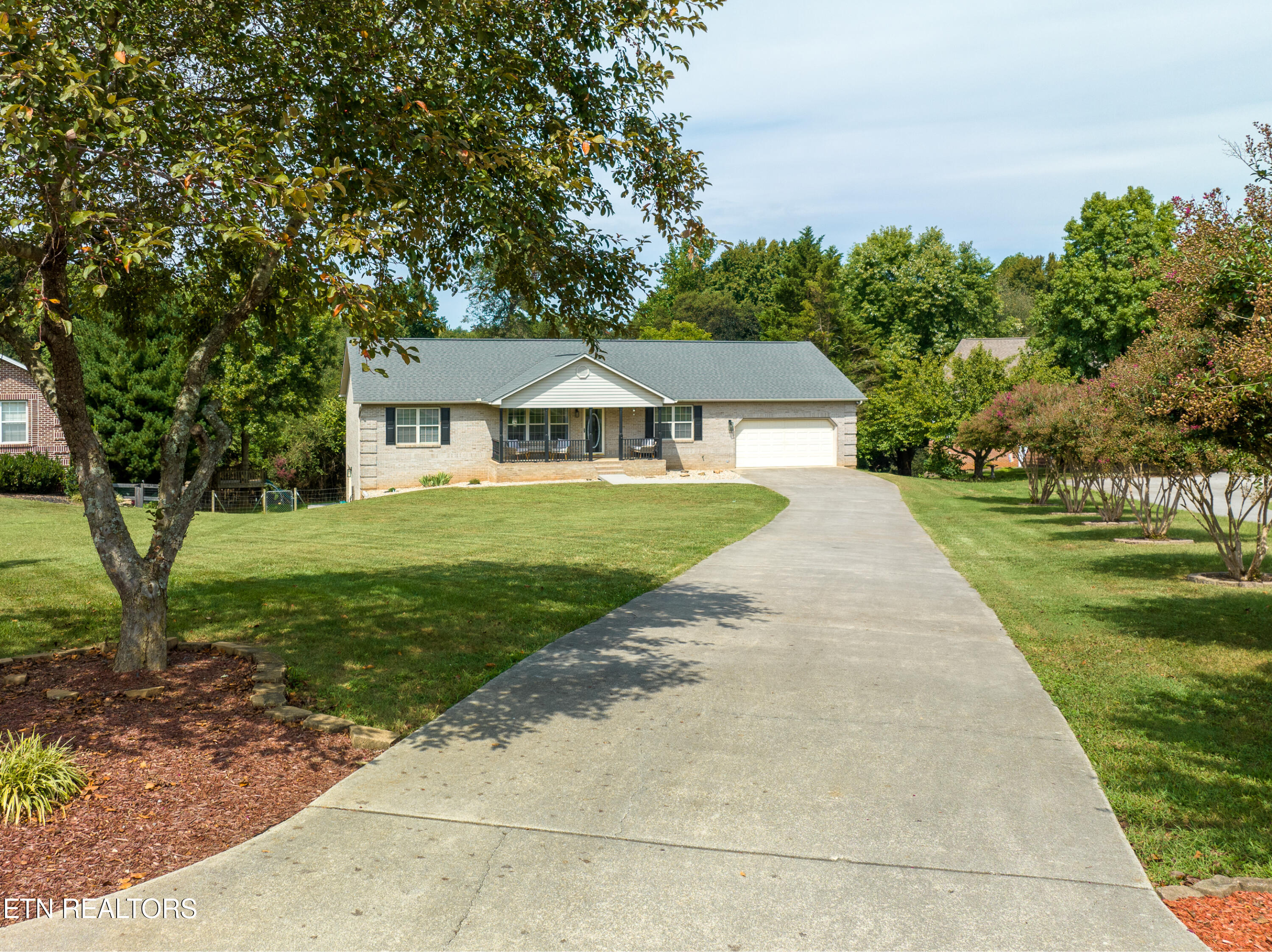 1525 Crestridge Drive