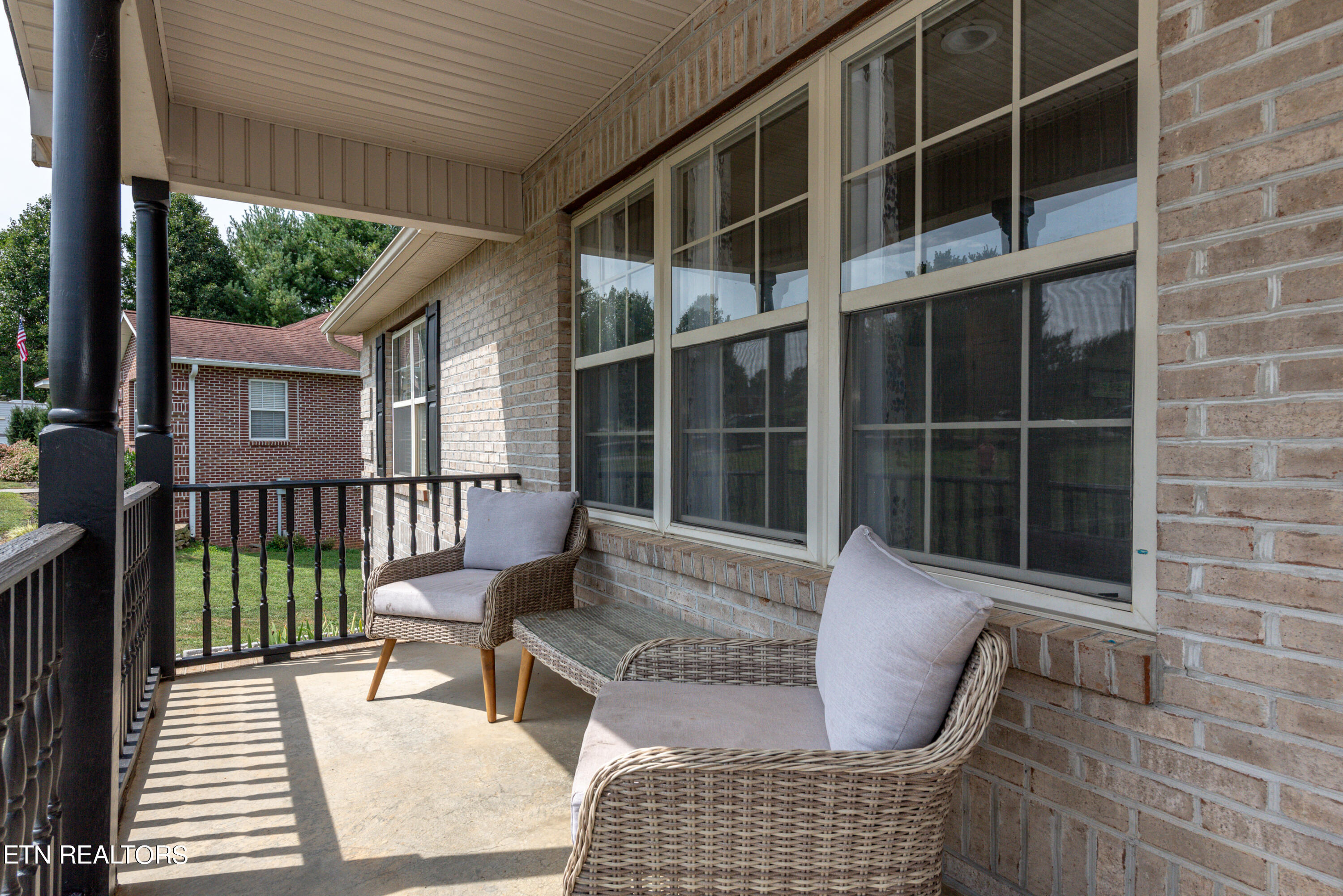 1525 Crestridge Drive