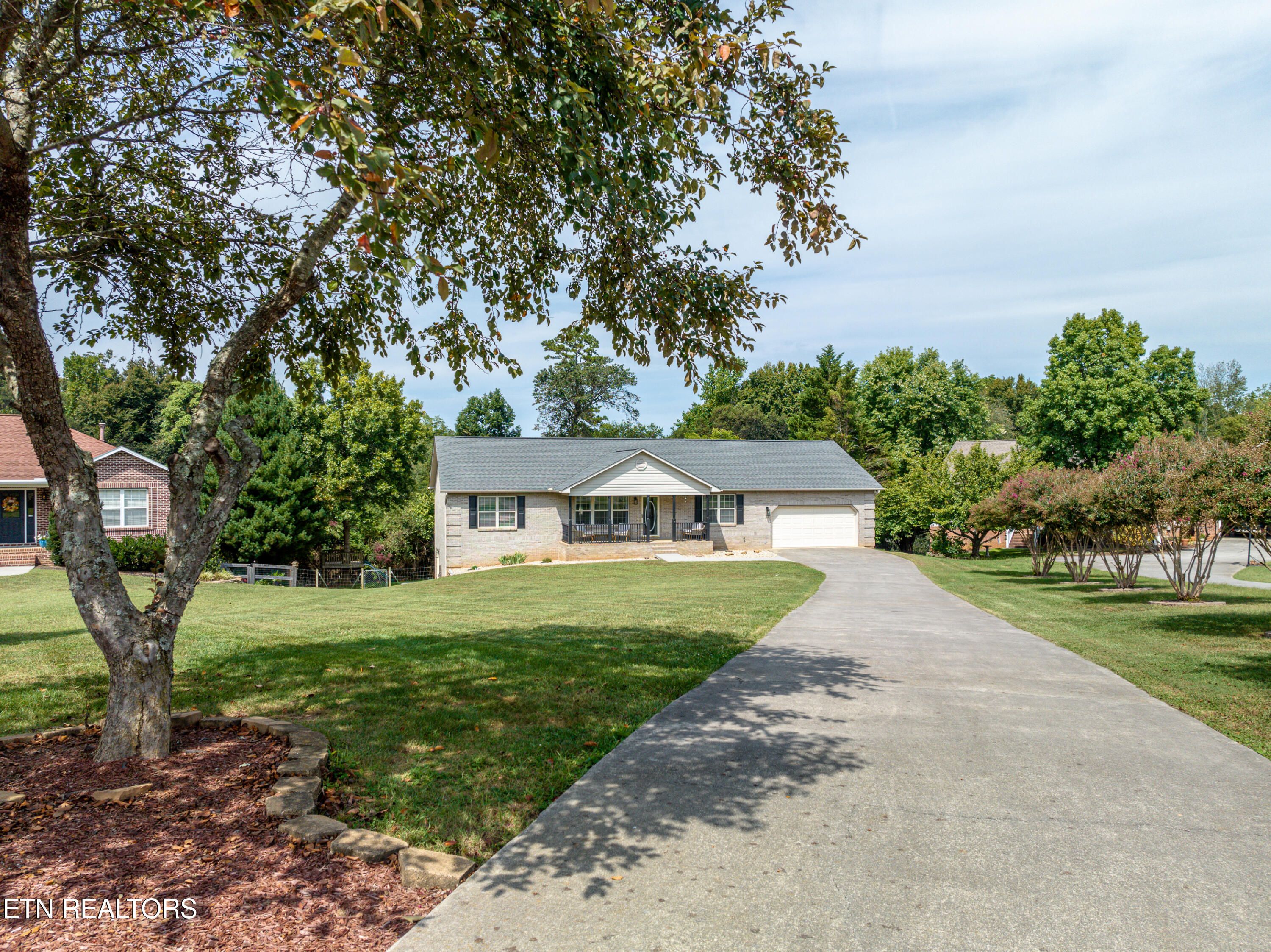 1525 Crestridge Drive