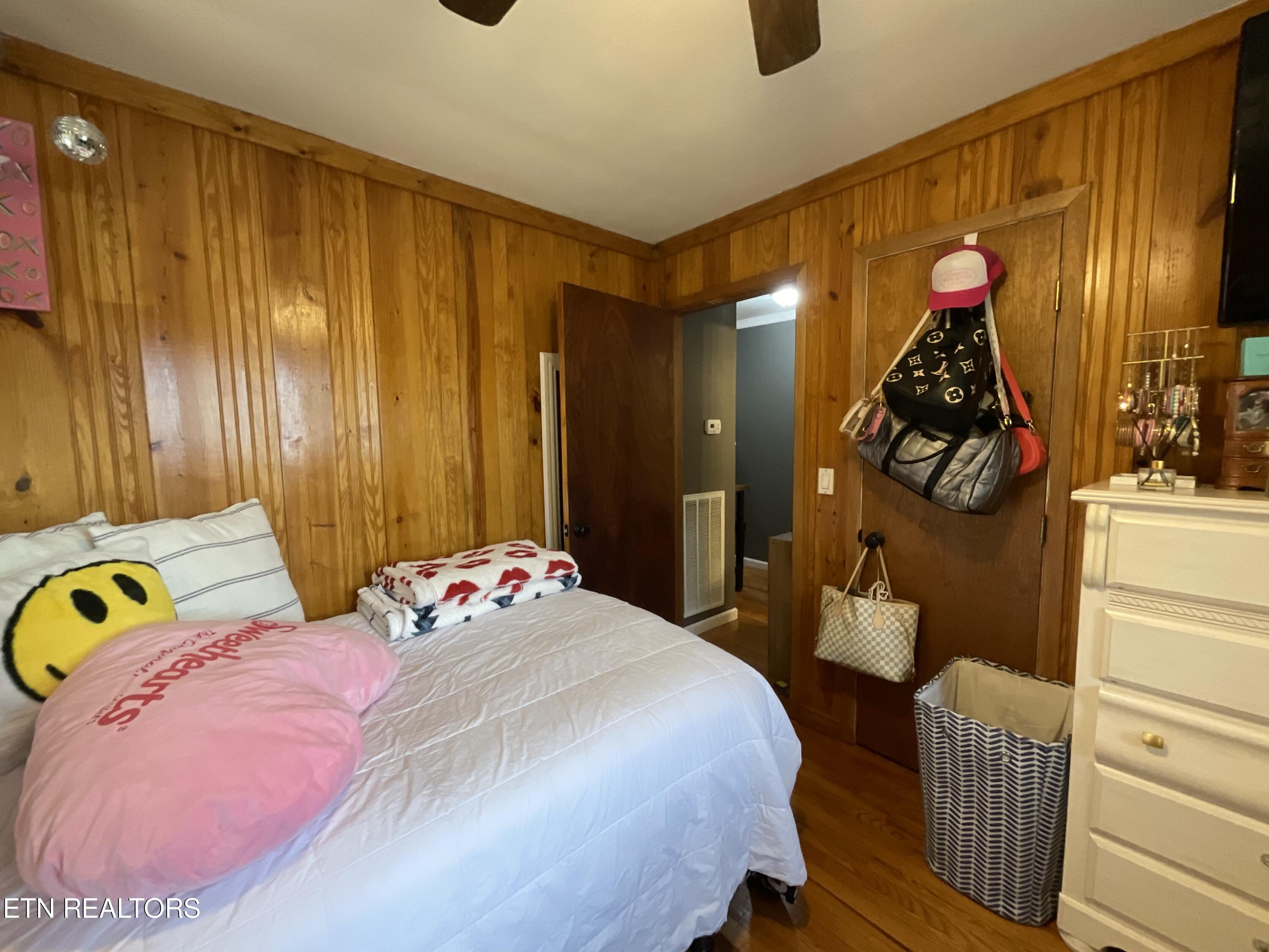 406 Carson Springs Rd