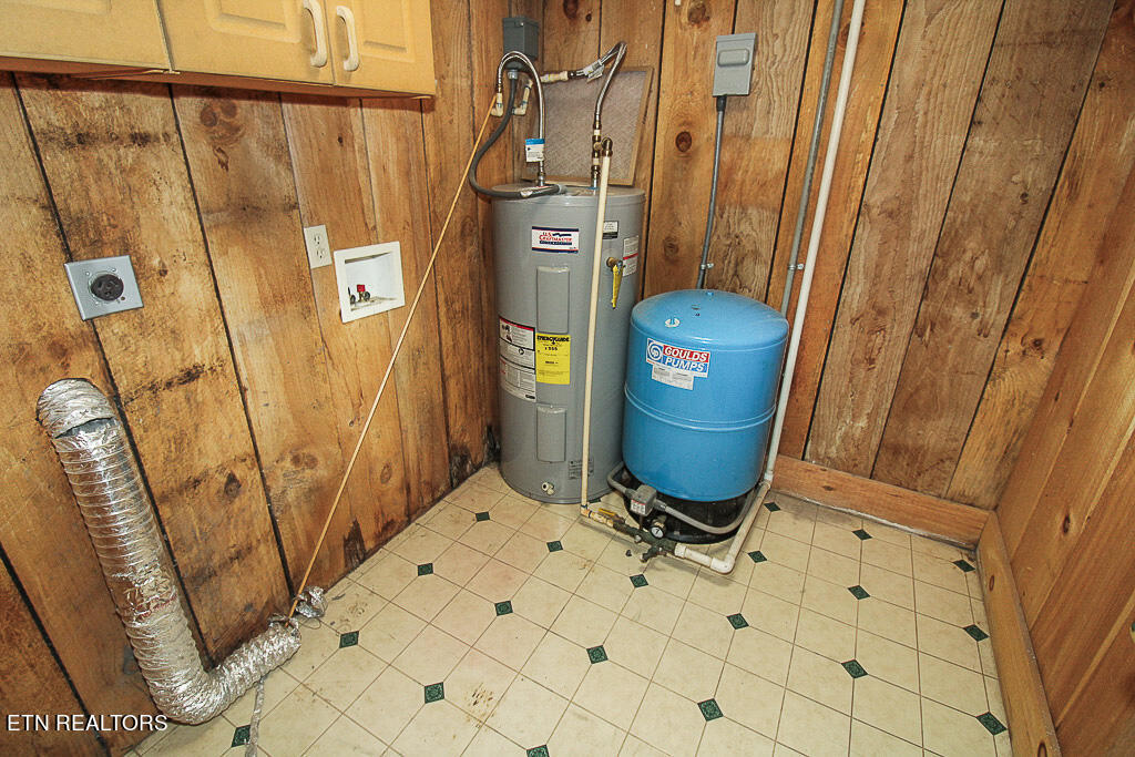 3369 Priscilla Heights Lane