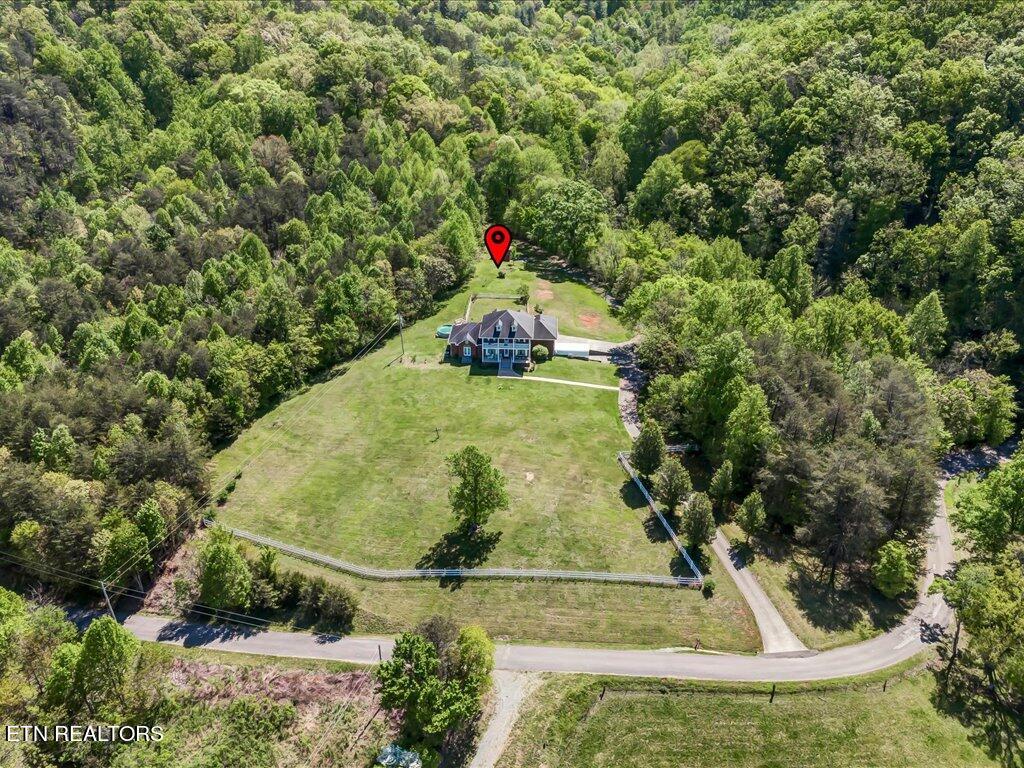 1122 Piney Mountain Rd
