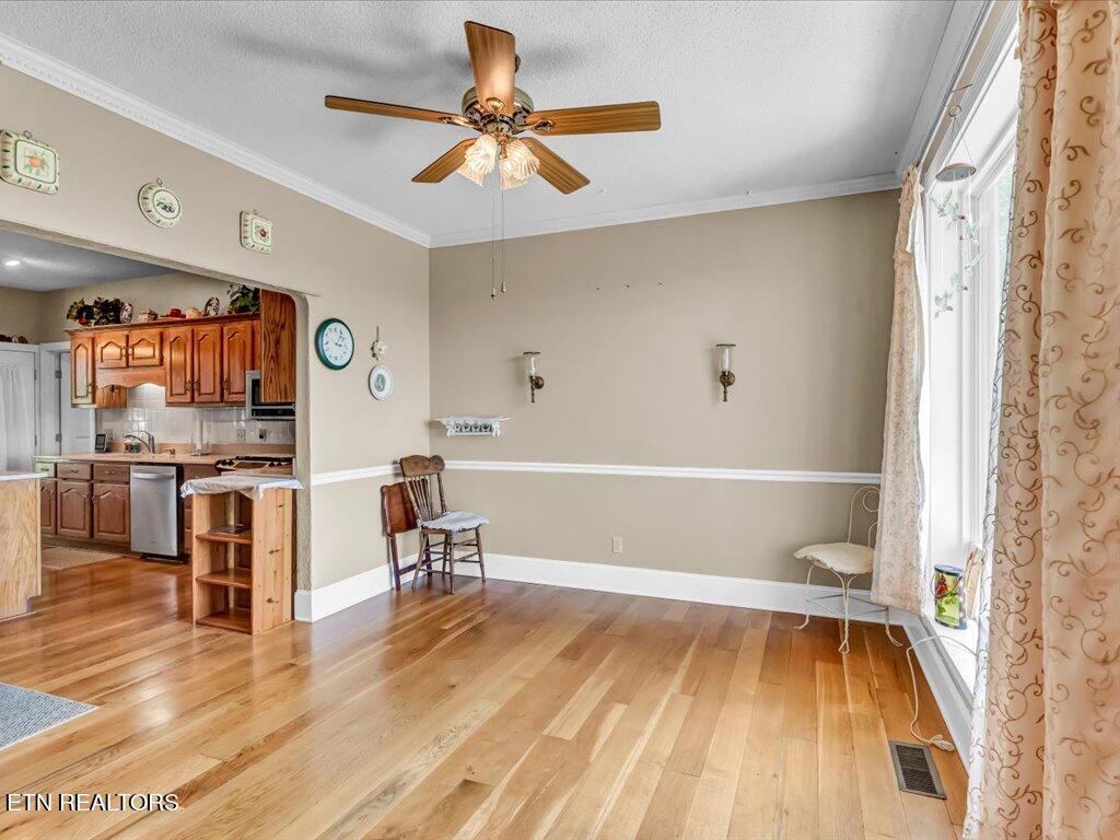 1122 Piney Mountain Rd