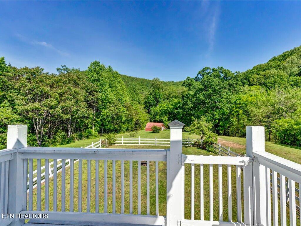 1122 Piney Mountain Rd