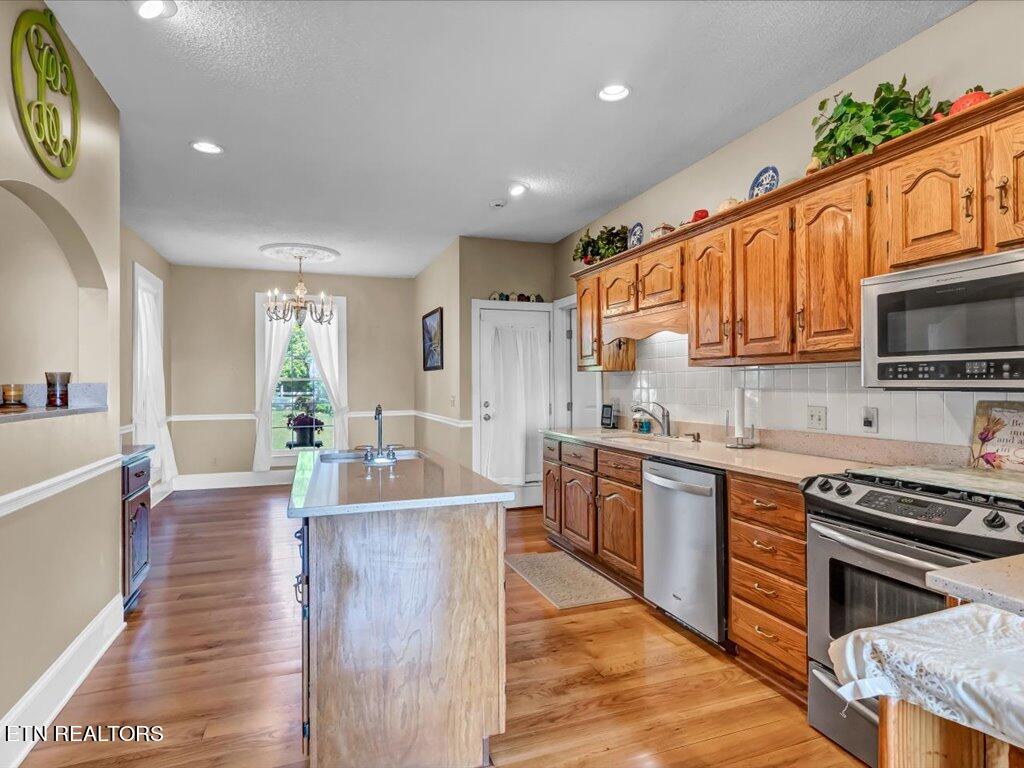 1122 Piney Mountain Rd