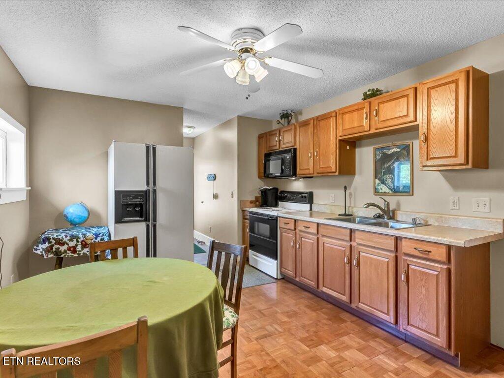 1122 Piney Mountain Rd