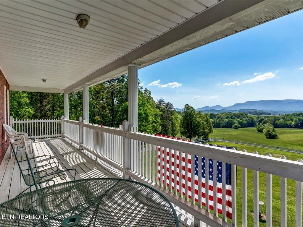 1122 Piney Mountain Rd