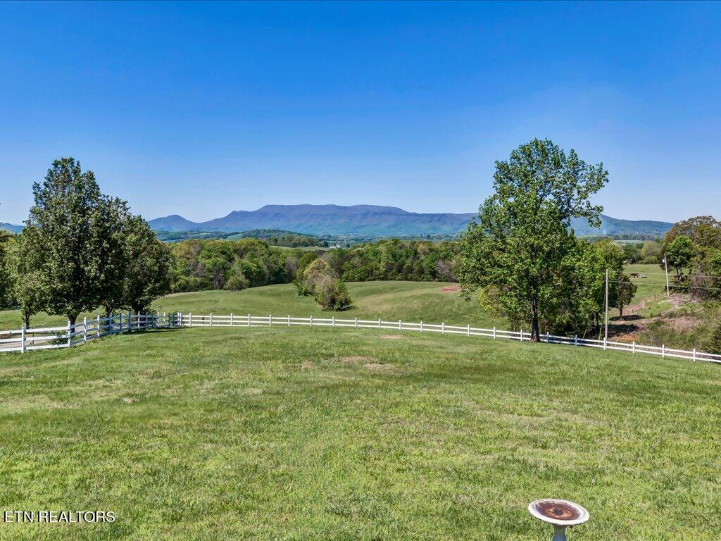 1122 Piney Mountain Rd