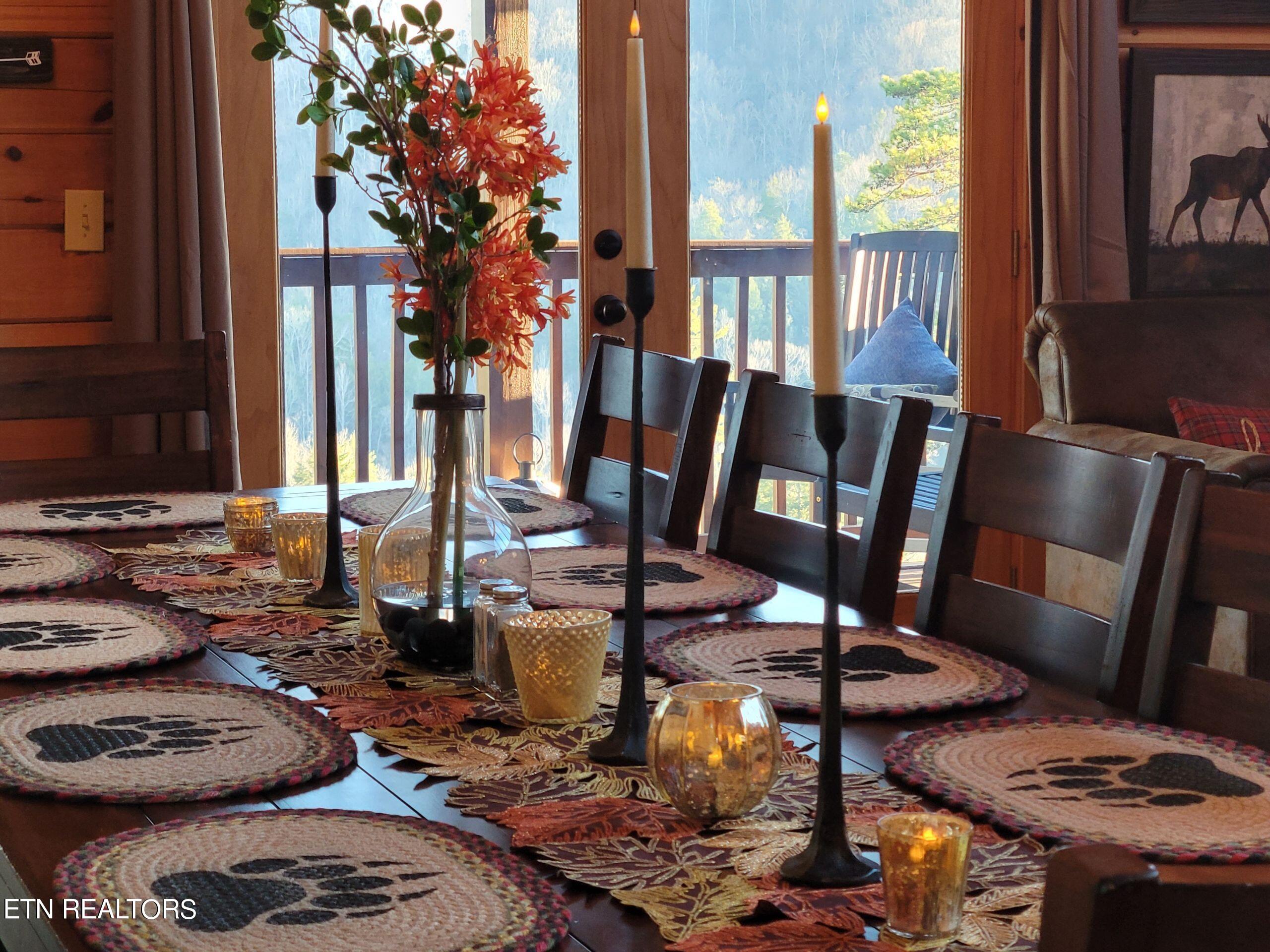 1761 Mountain Shadows Way