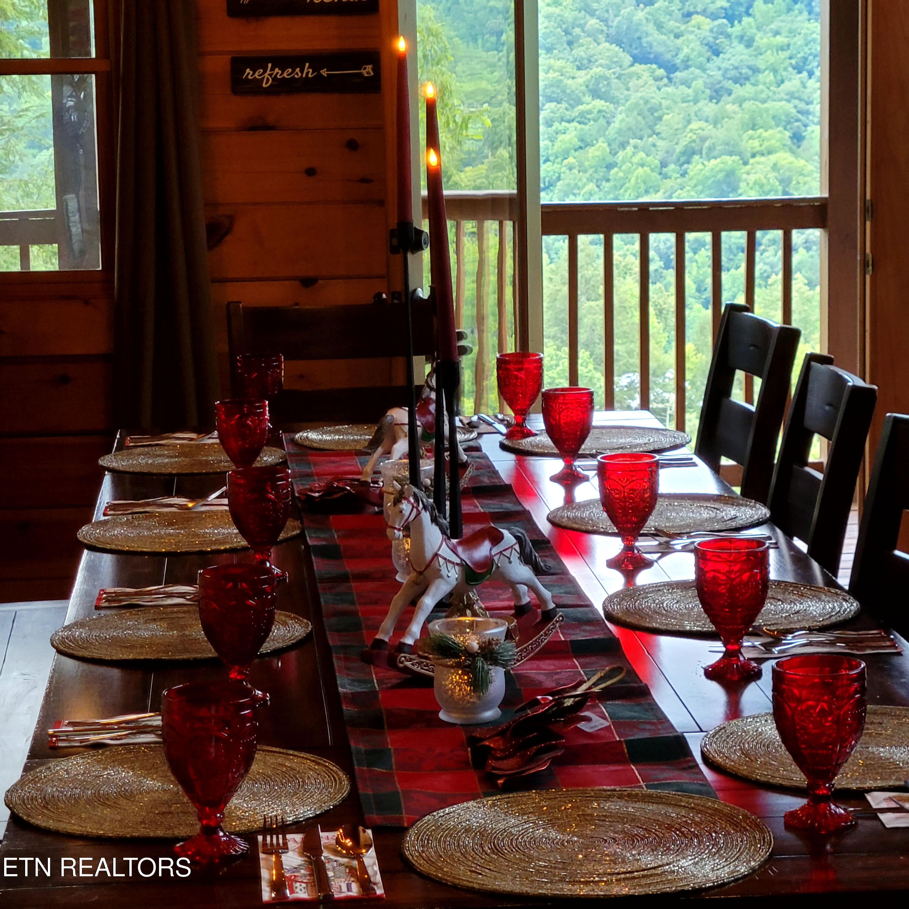 1761 Mountain Shadows Way