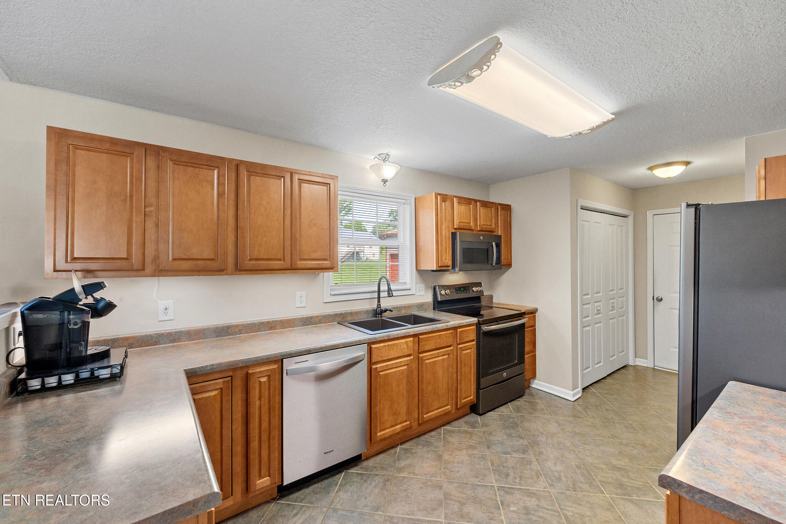 1965 River Vista Circle