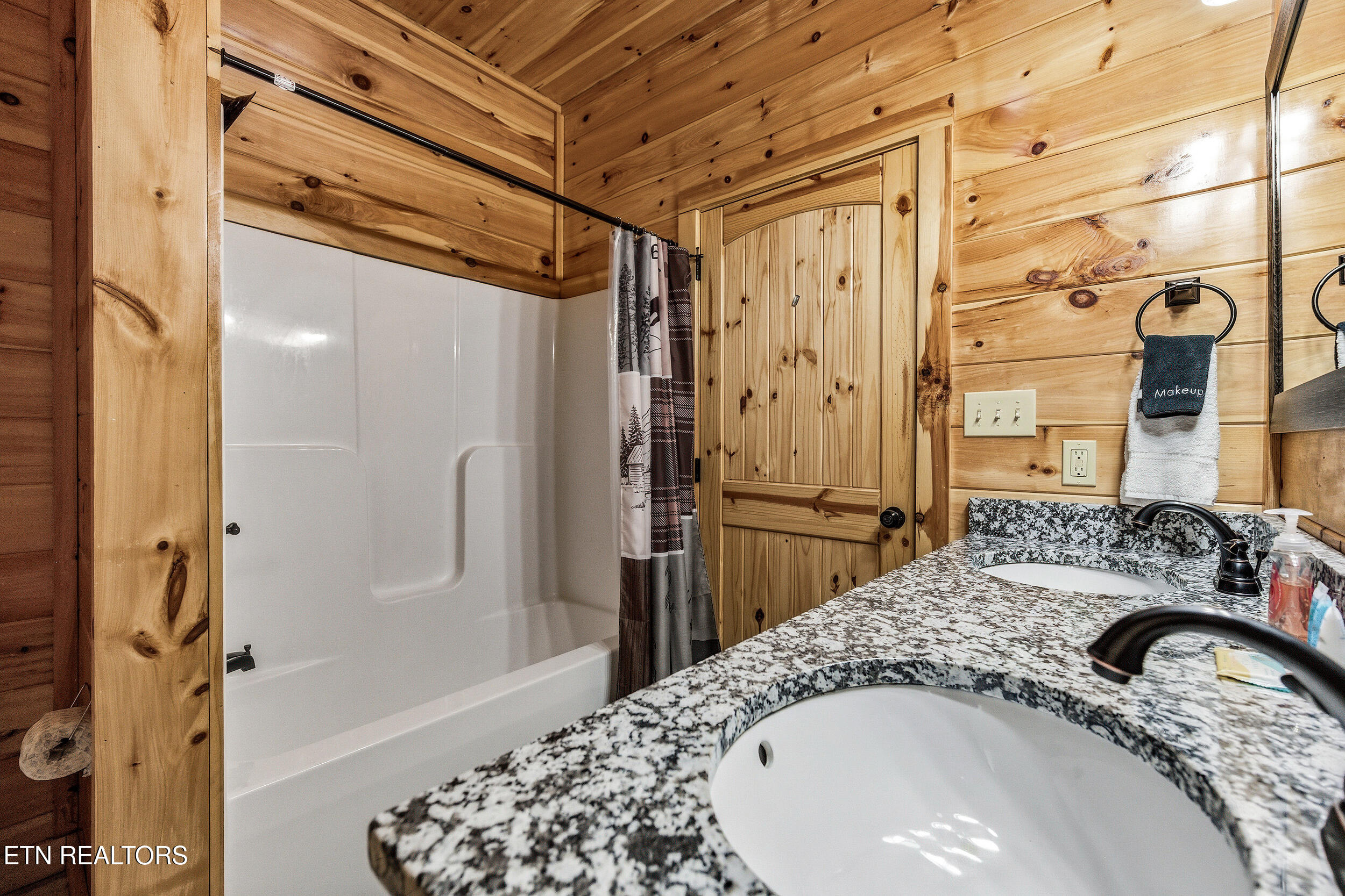 655 Gatlinburg Falls Way