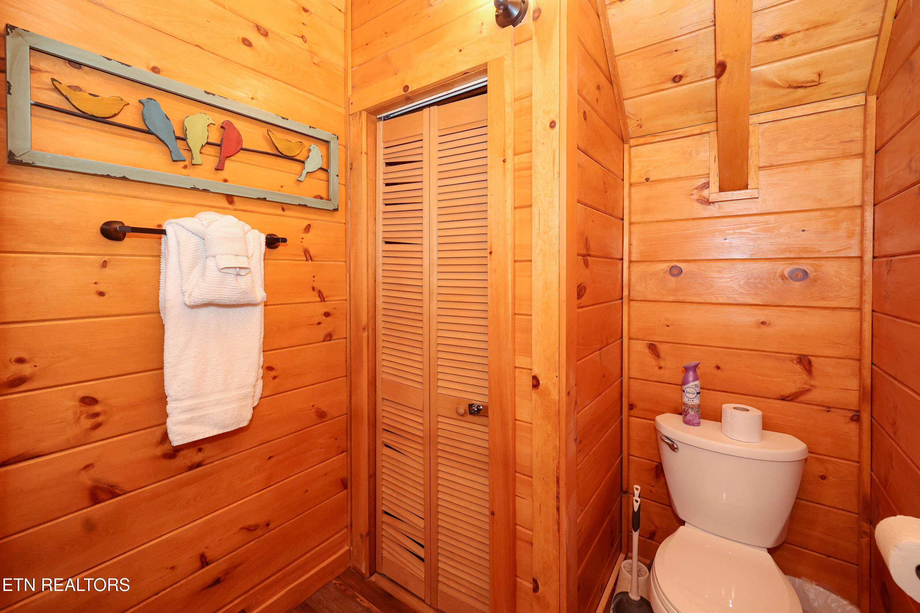 556 Wildwood Forest Way