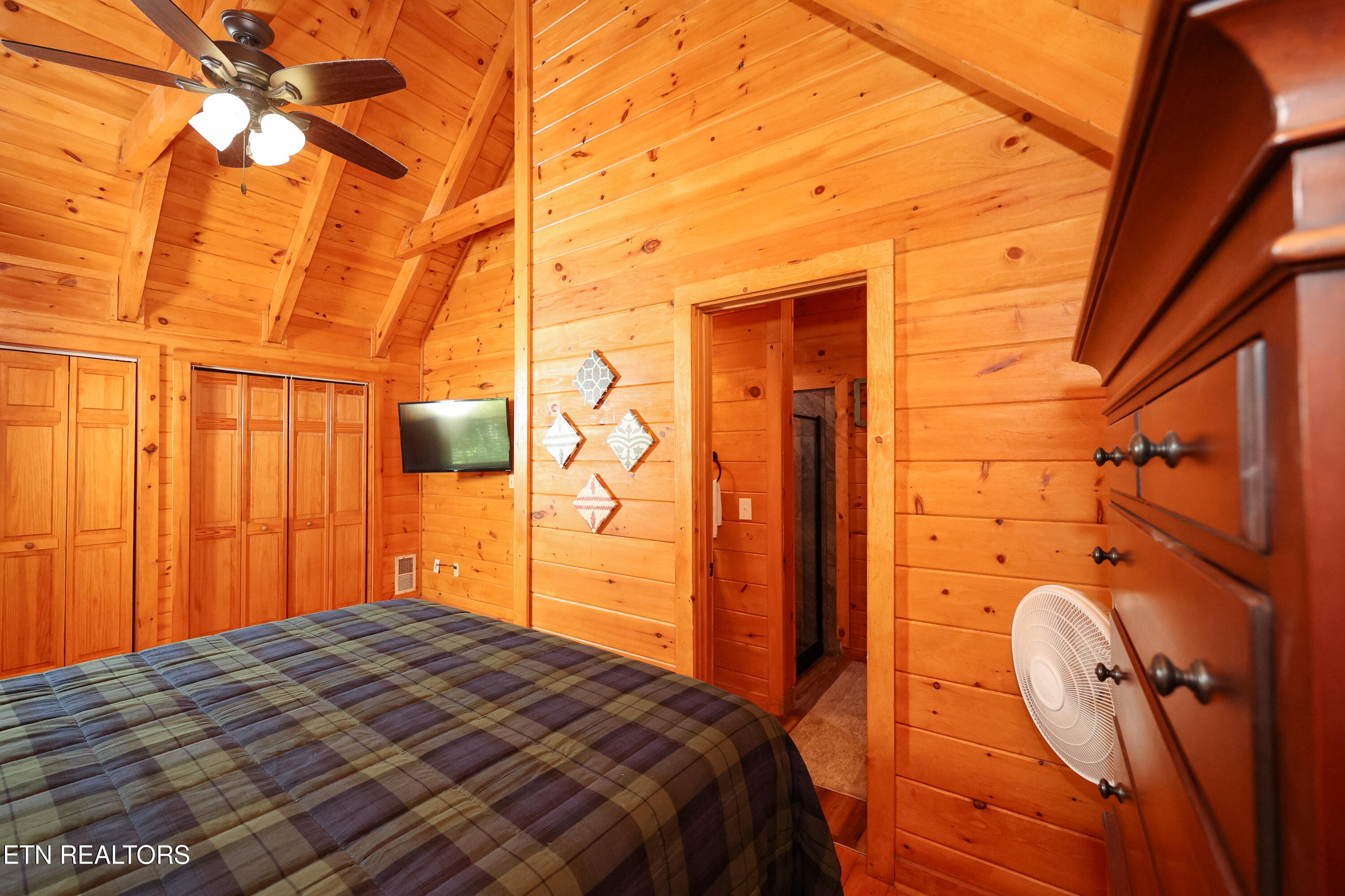 556 Wildwood Forest Way