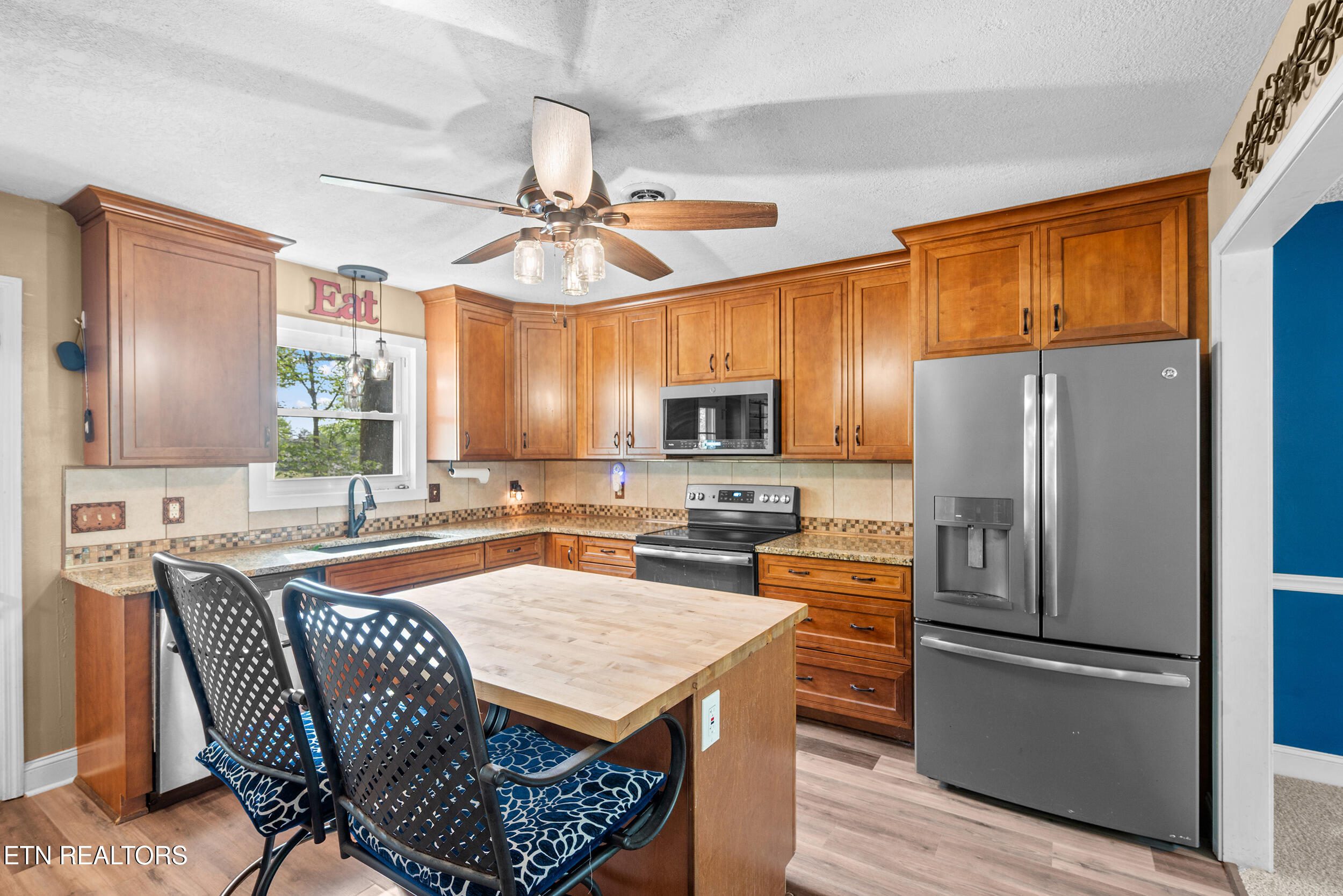 4685 Robinhood Circle