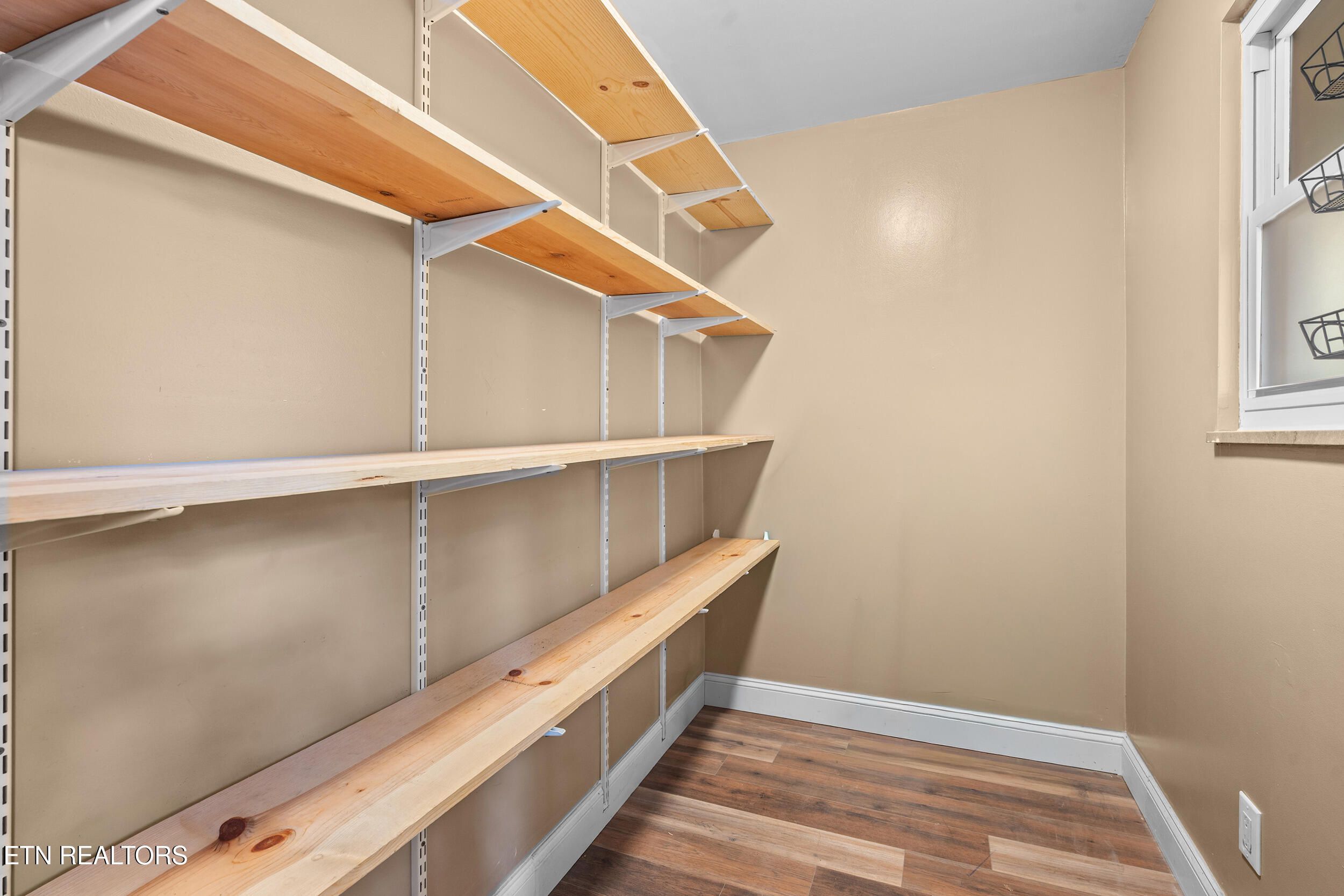 4685 Robinhood Circle