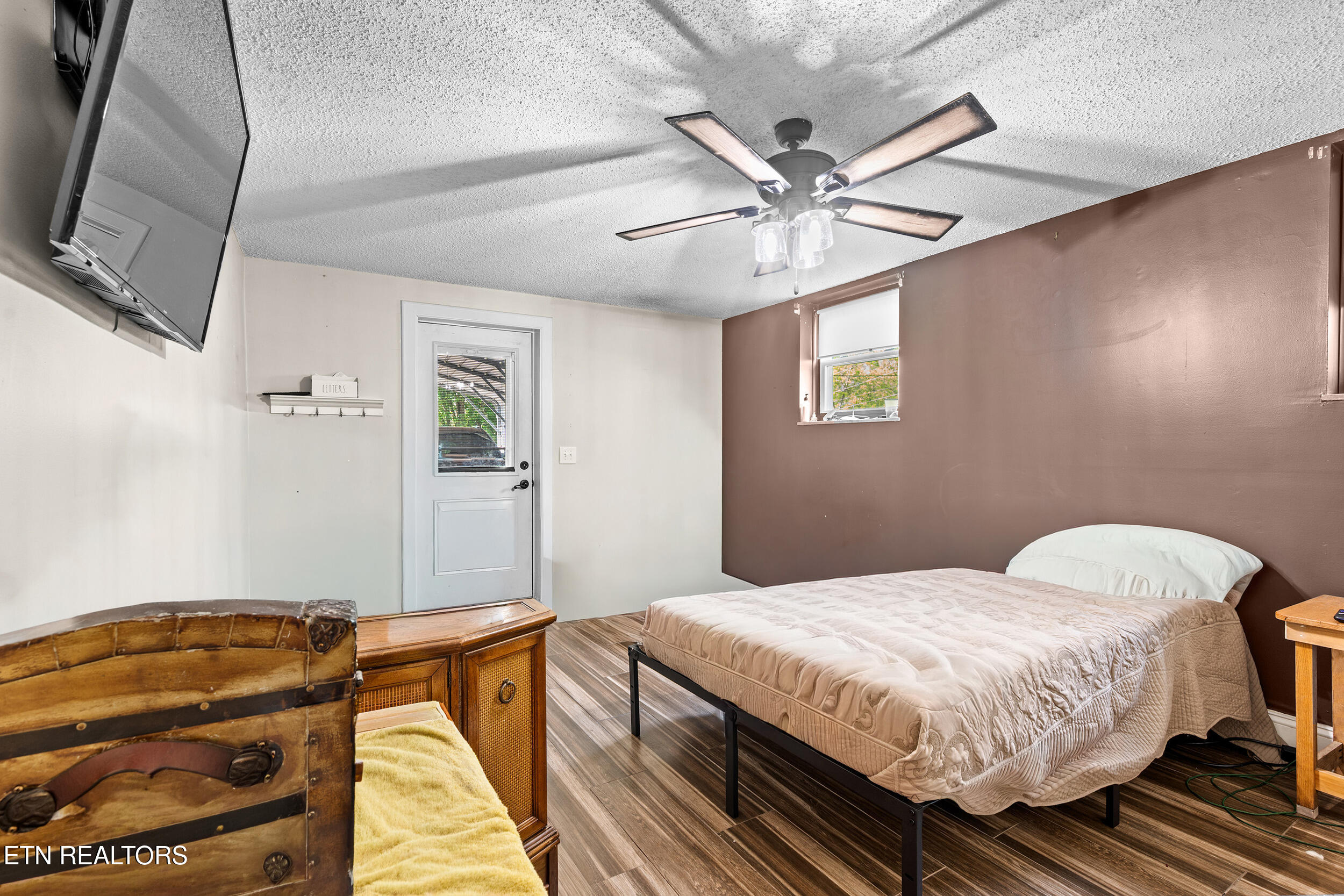 4685 Robinhood Circle