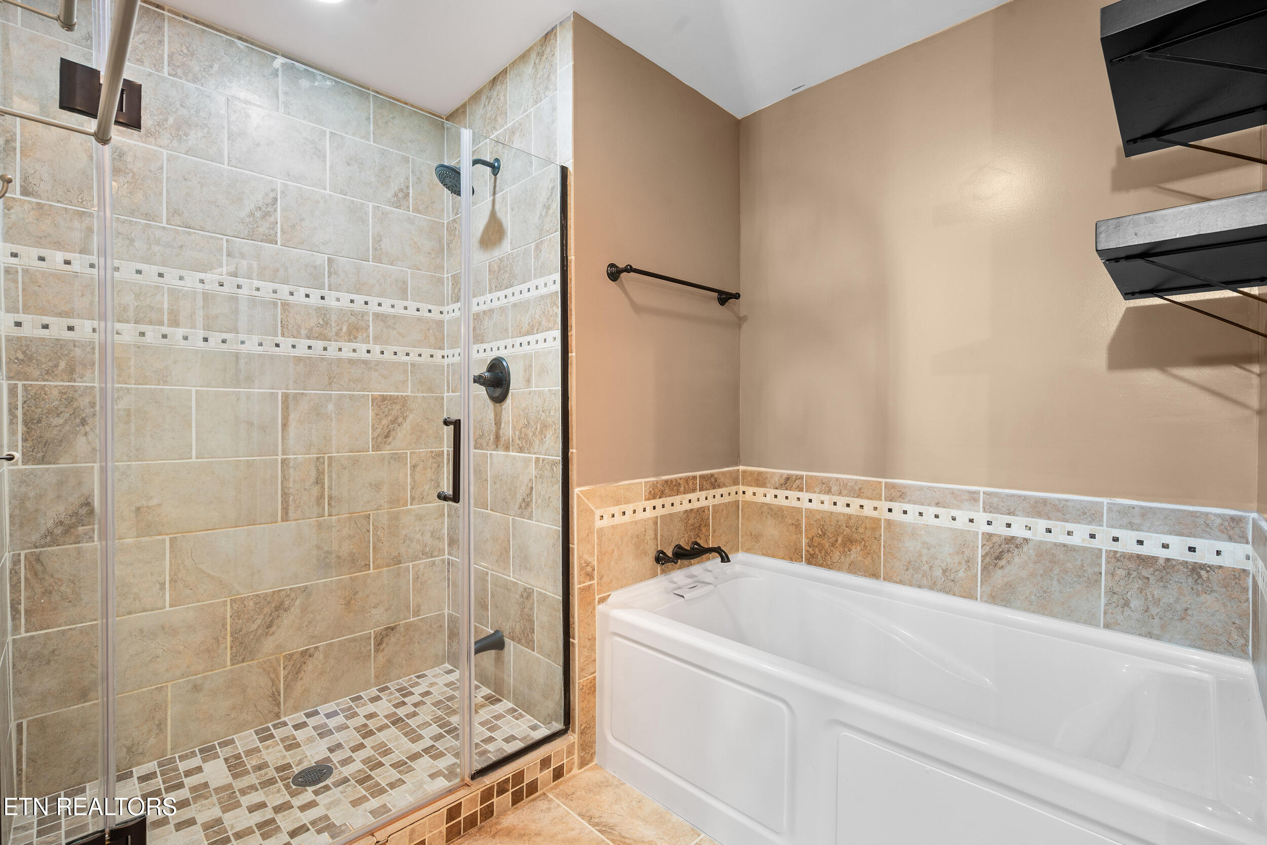 4685 Robinhood Circle