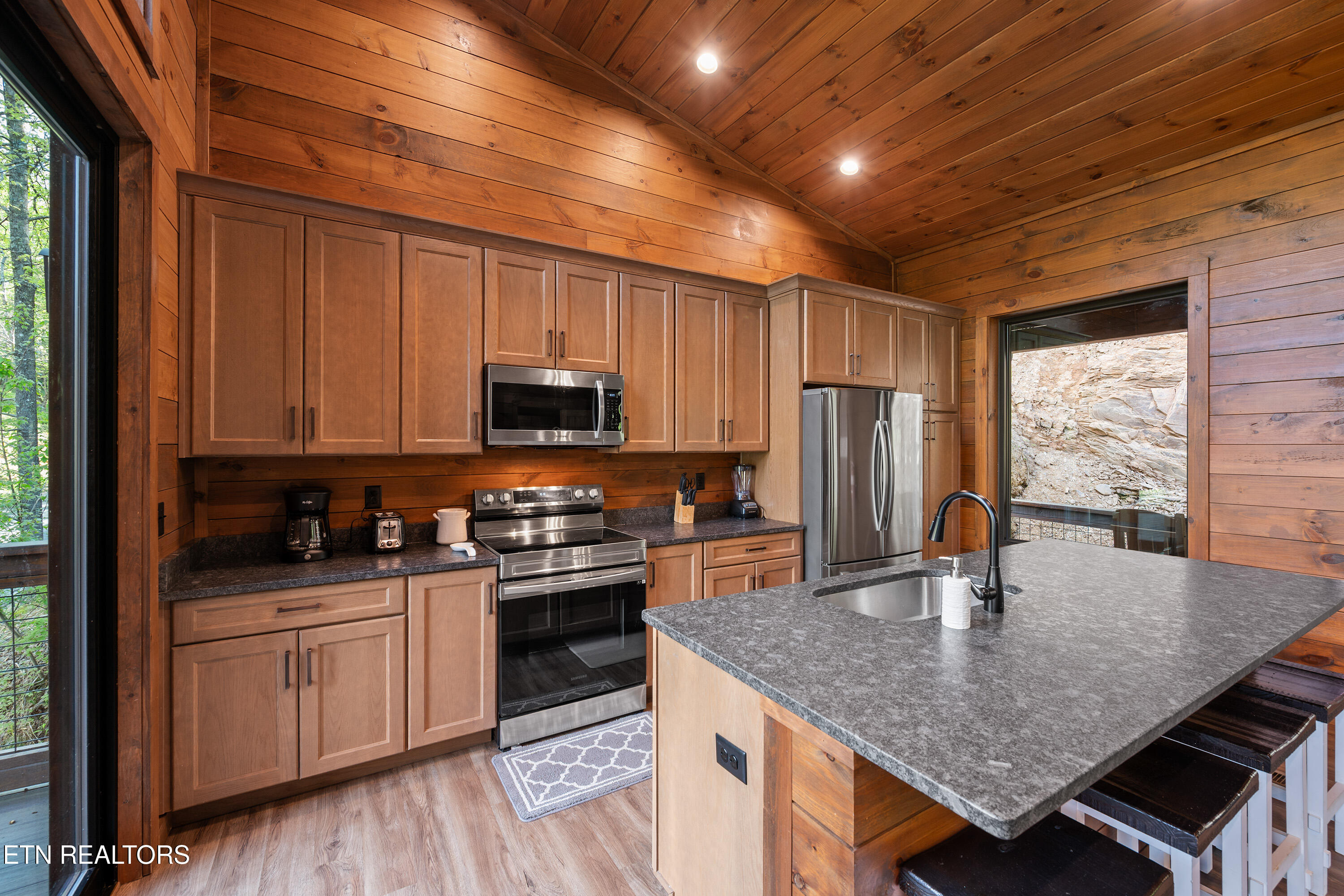 1613 Mitchell Farm Rd