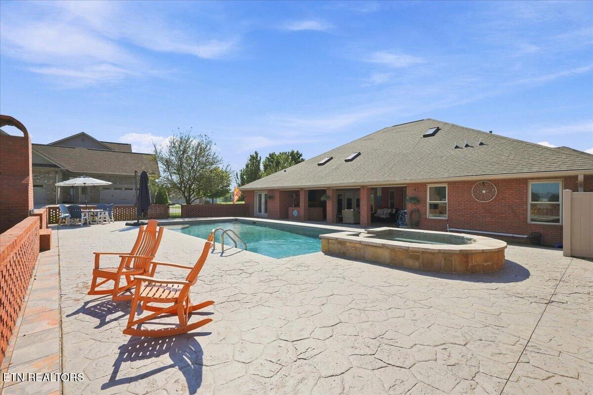 2360 Wild Pear Tr