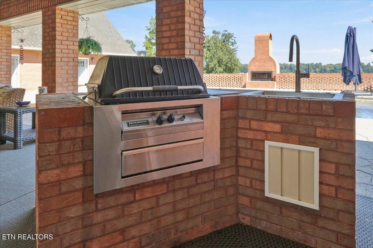 2360 Wild Pear Tr