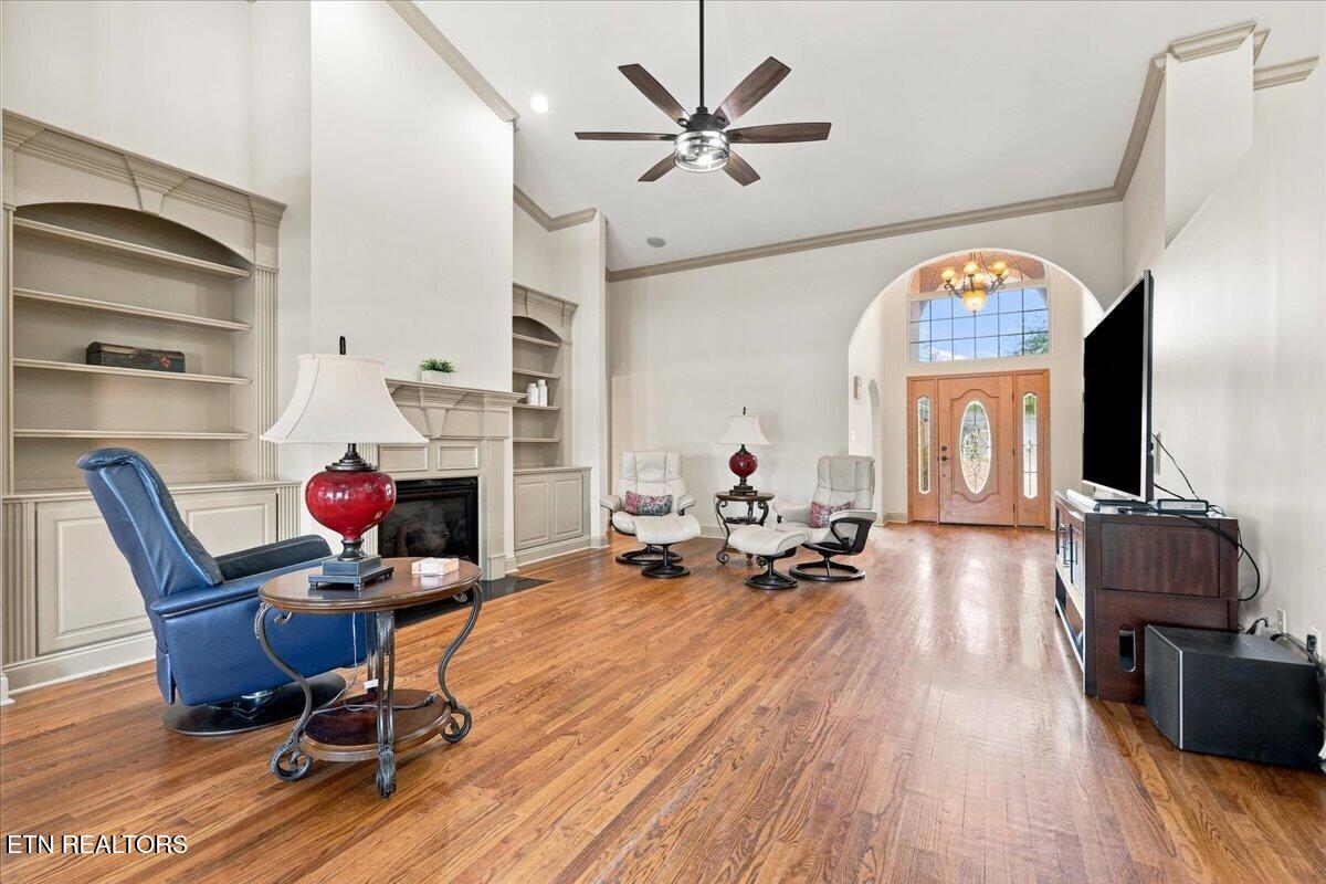 2360 Wild Pear Tr