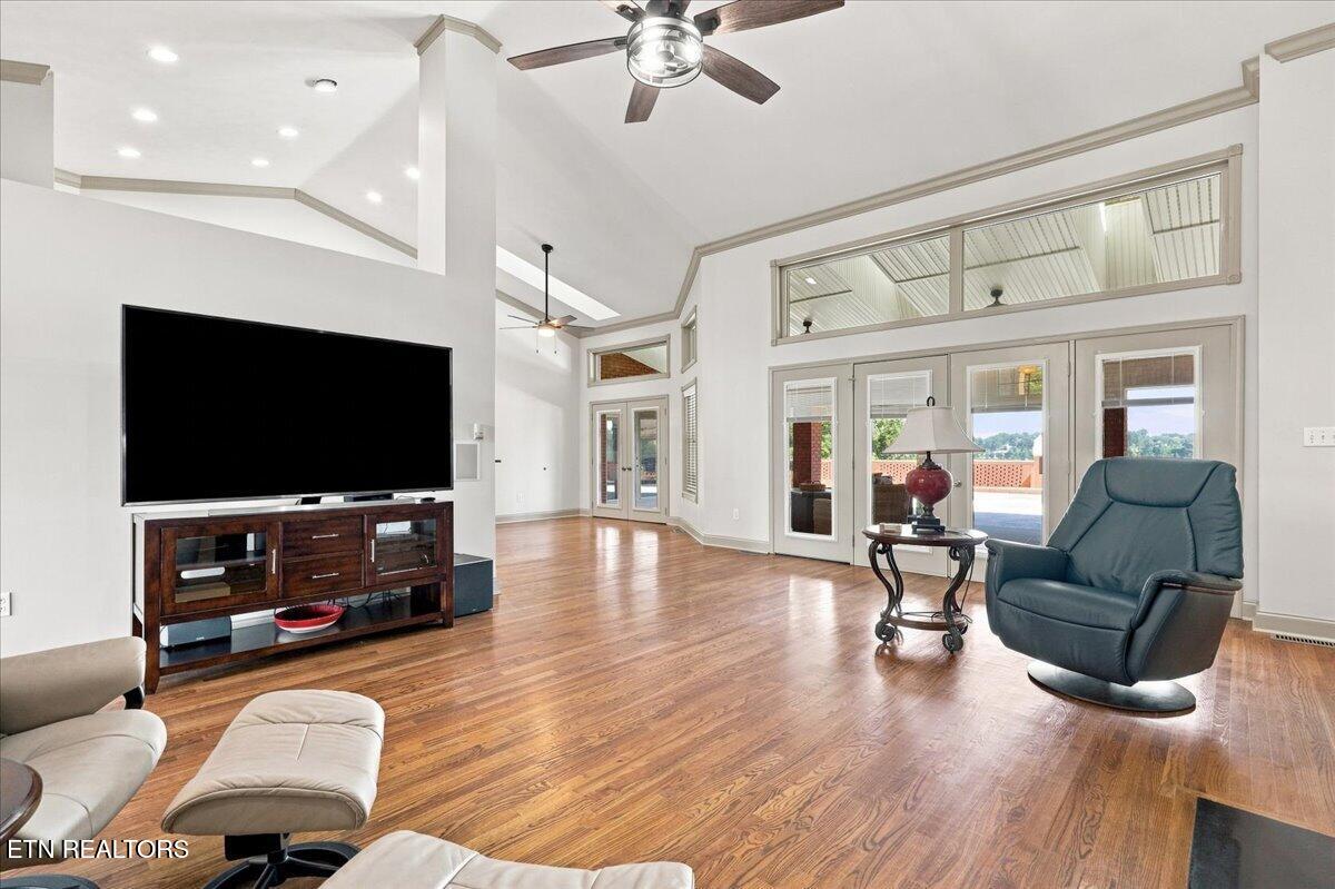 2360 Wild Pear Tr