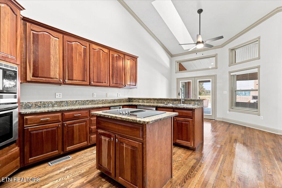 2360 Wild Pear Tr
