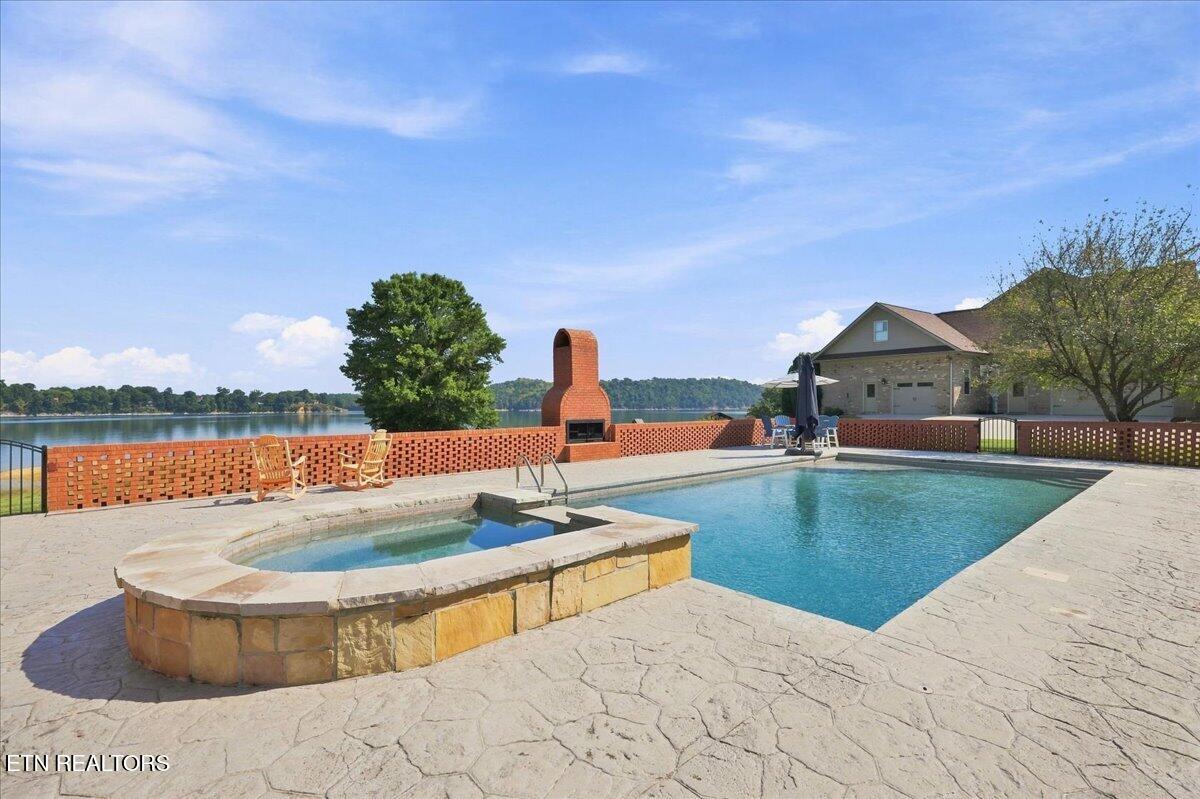 2360 Wild Pear Tr