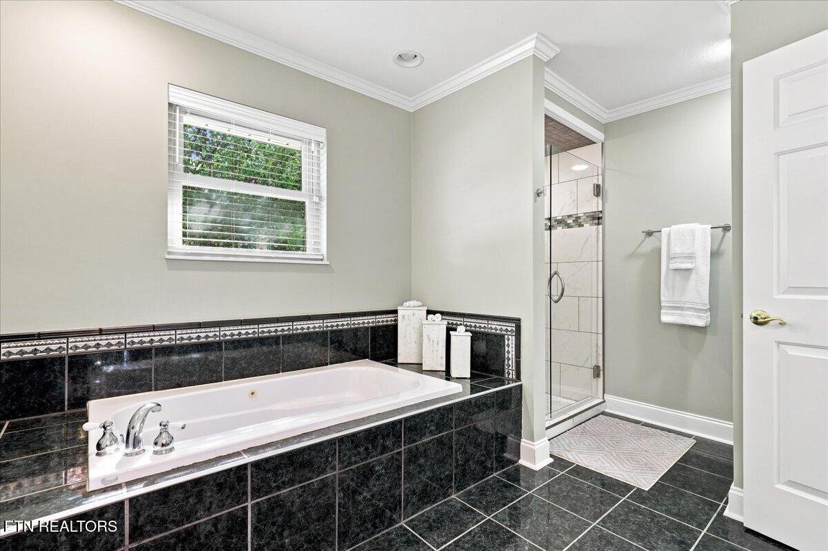 2360 Wild Pear Tr