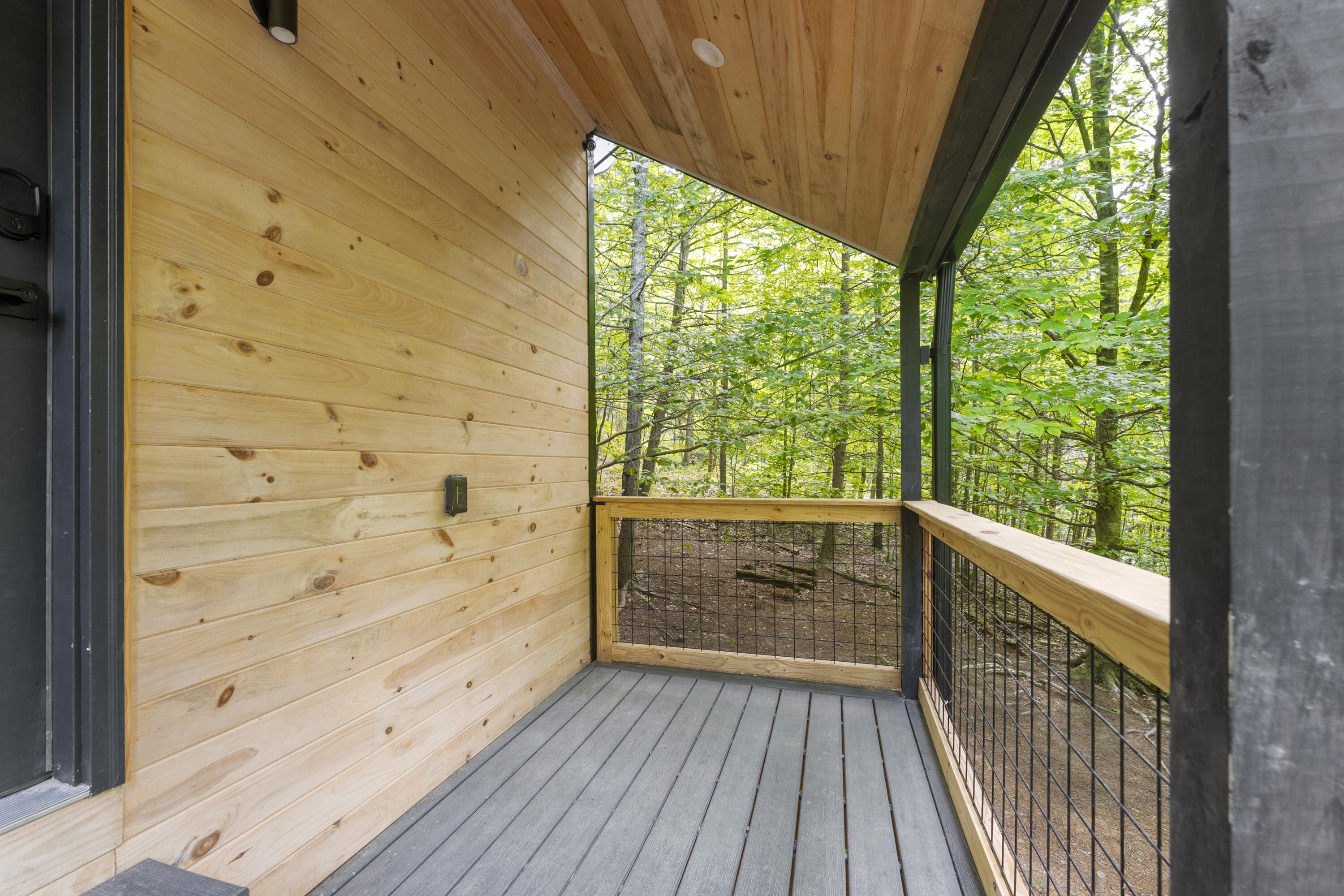 256 Deerfoot Road Road