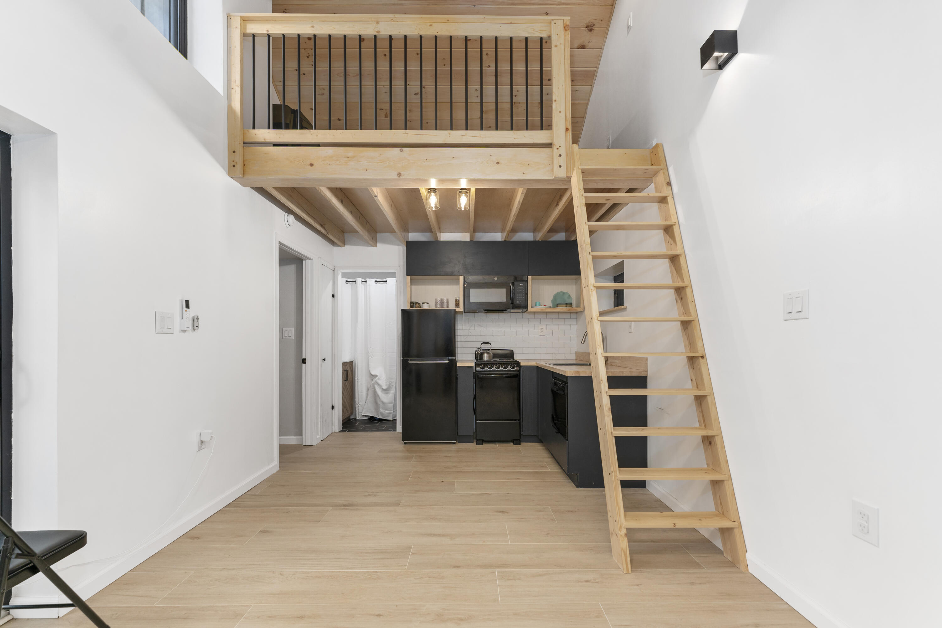 256 Deerfoot Road Road