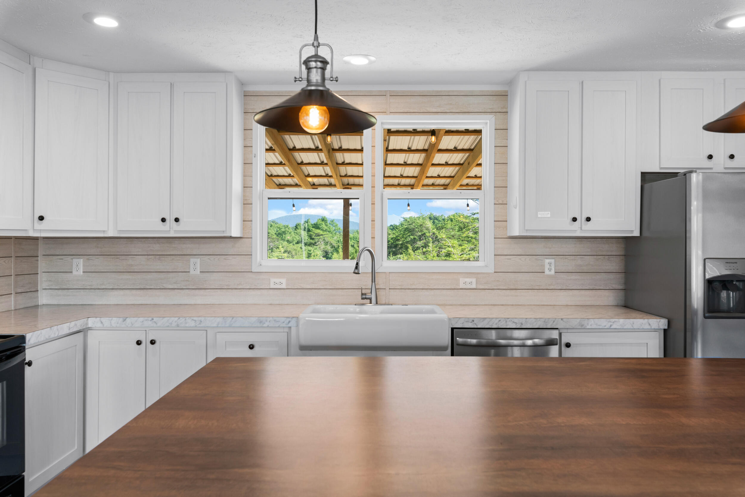 2710 Buck Horn Road Road