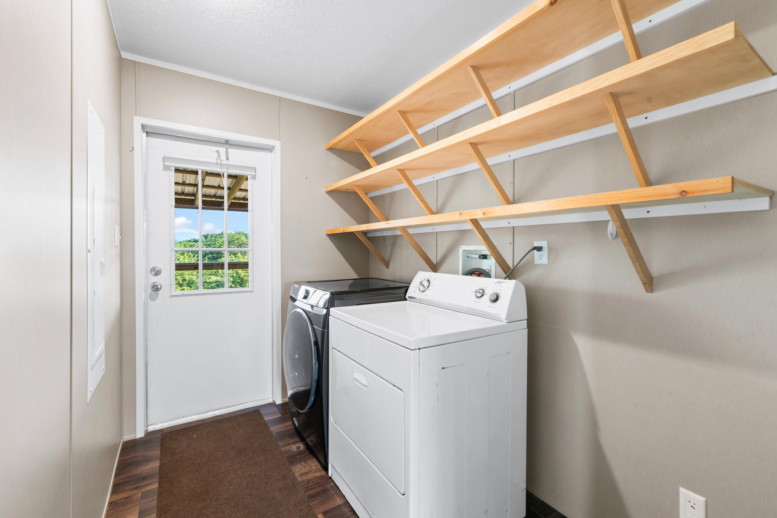 2710 Buck Horn Road Road