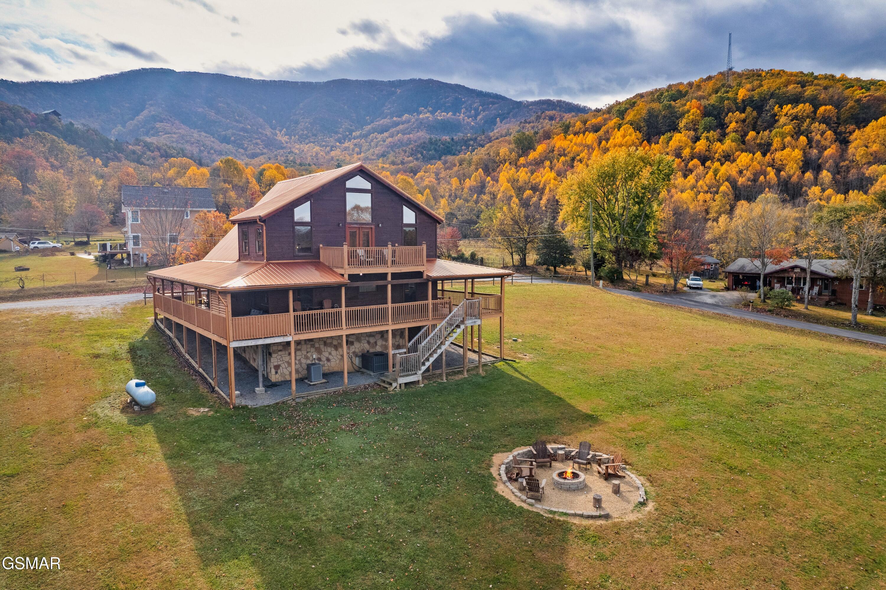 3205 Grinders Way Way