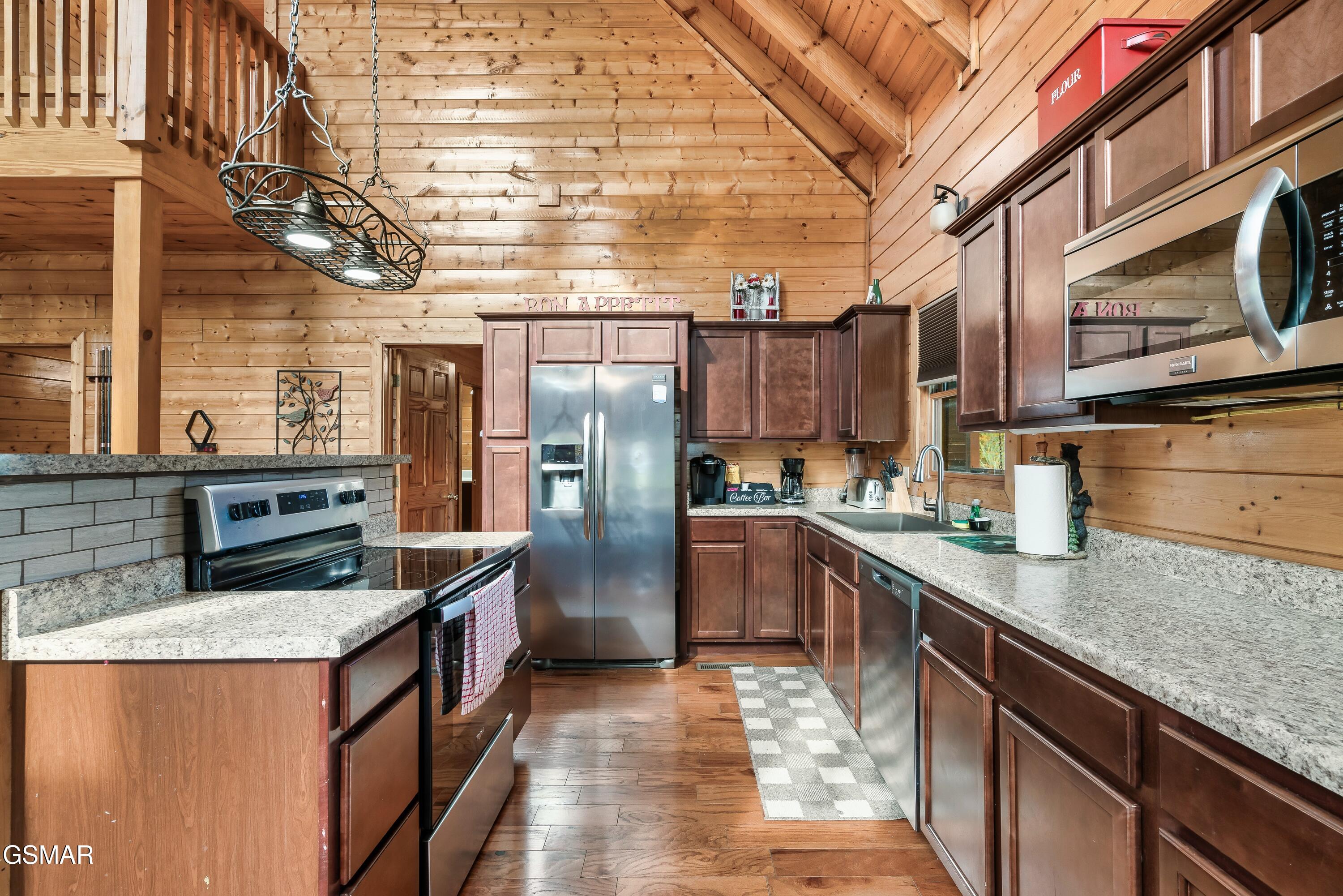 3205 Grinders Way Way