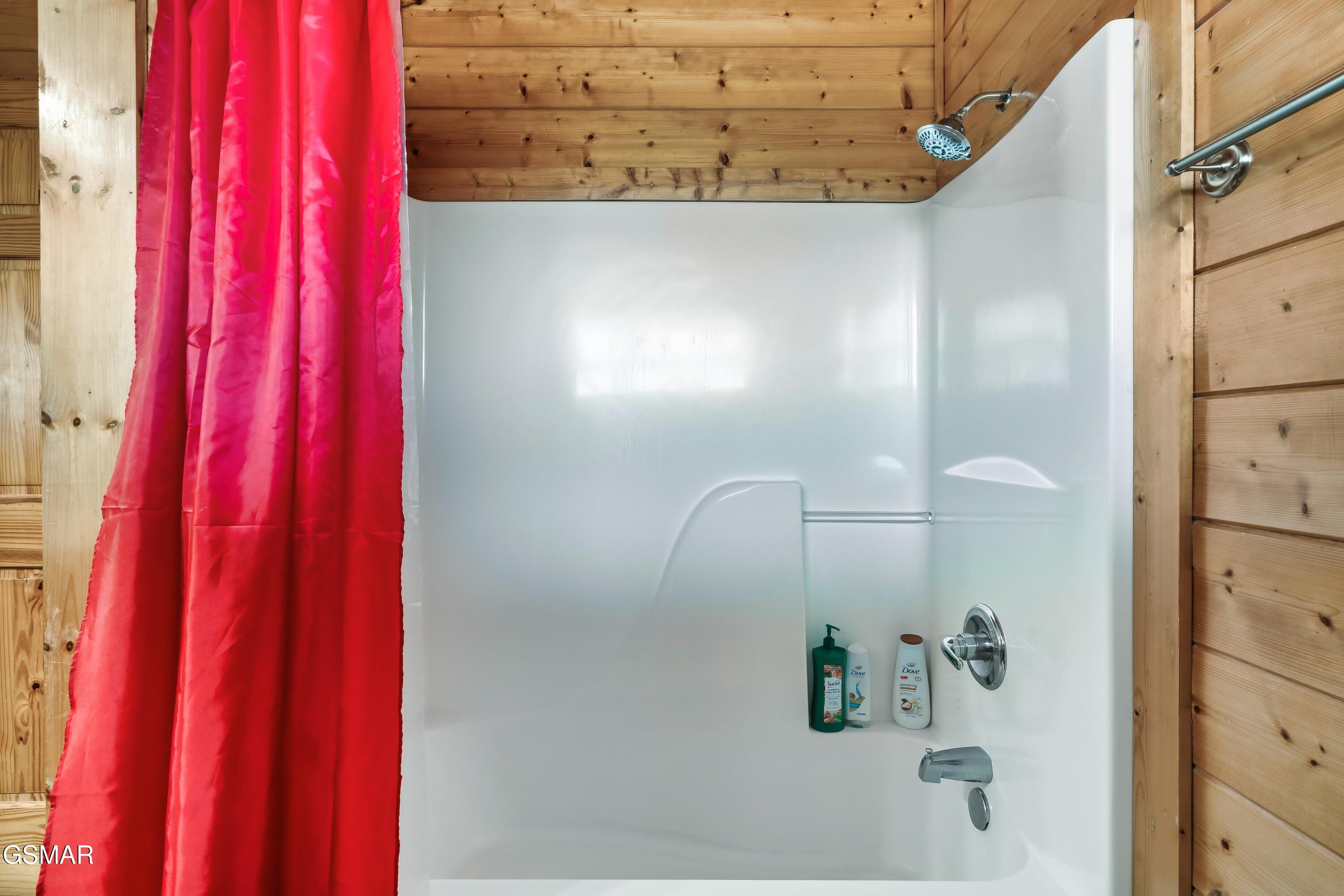 3205 Grinders Way Way