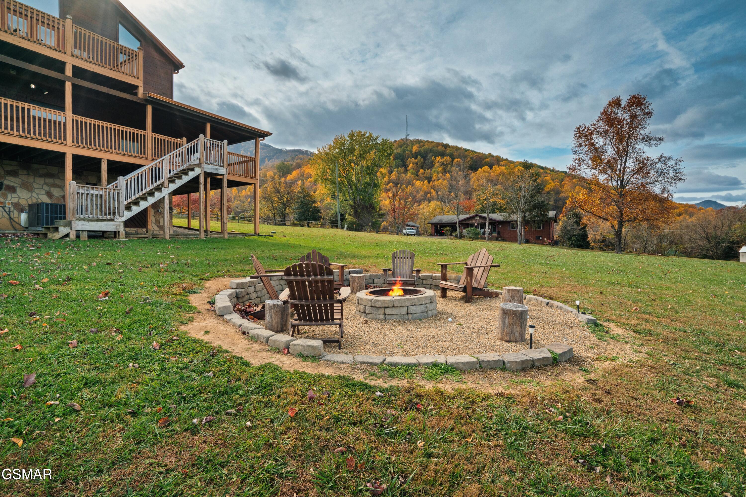 3205 Grinders Way Way