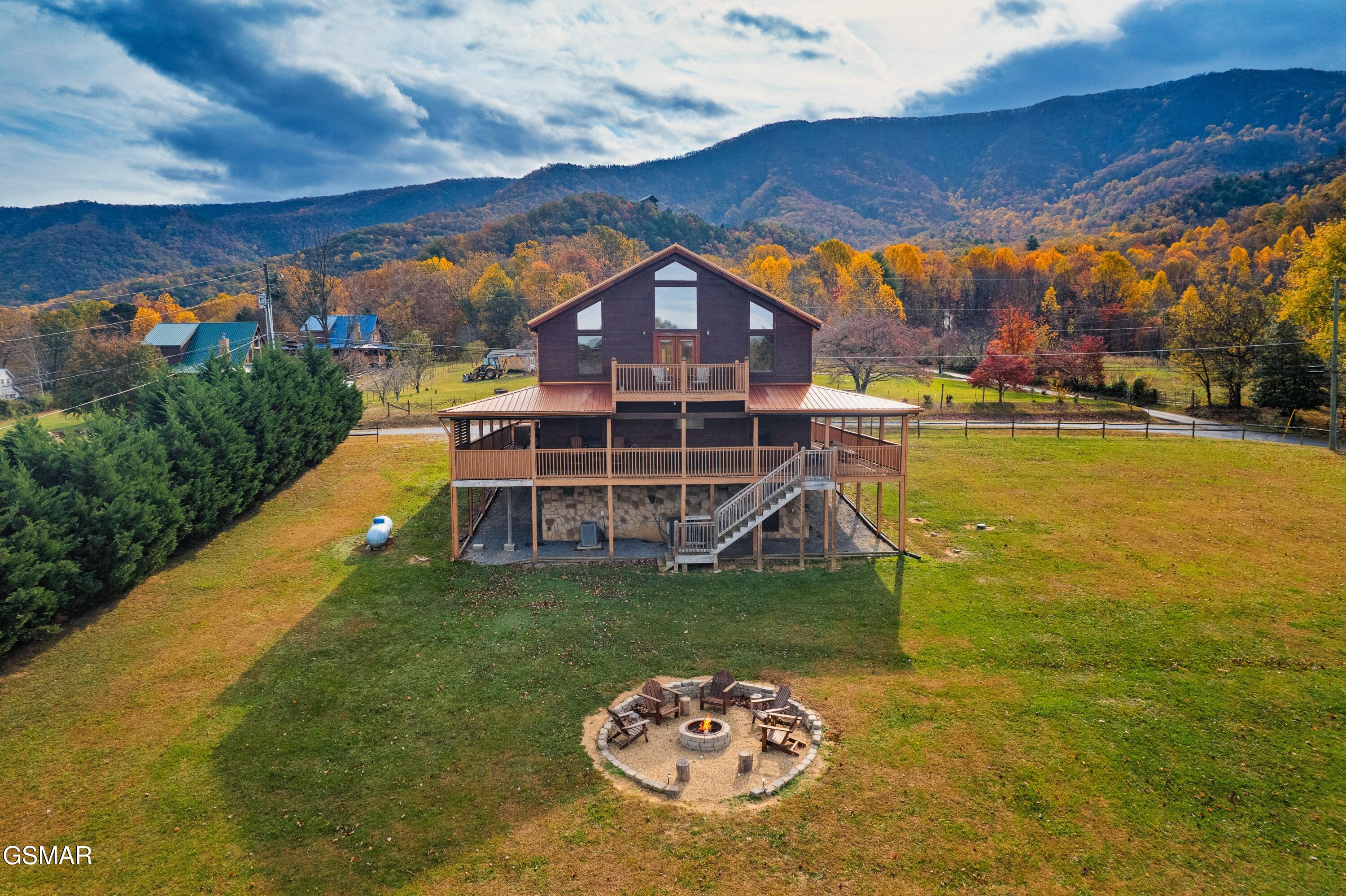 3205 Grinders Way Way