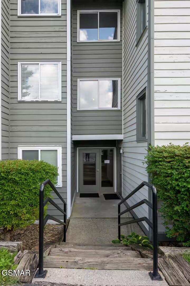 1260 Ski View Unit: 1205