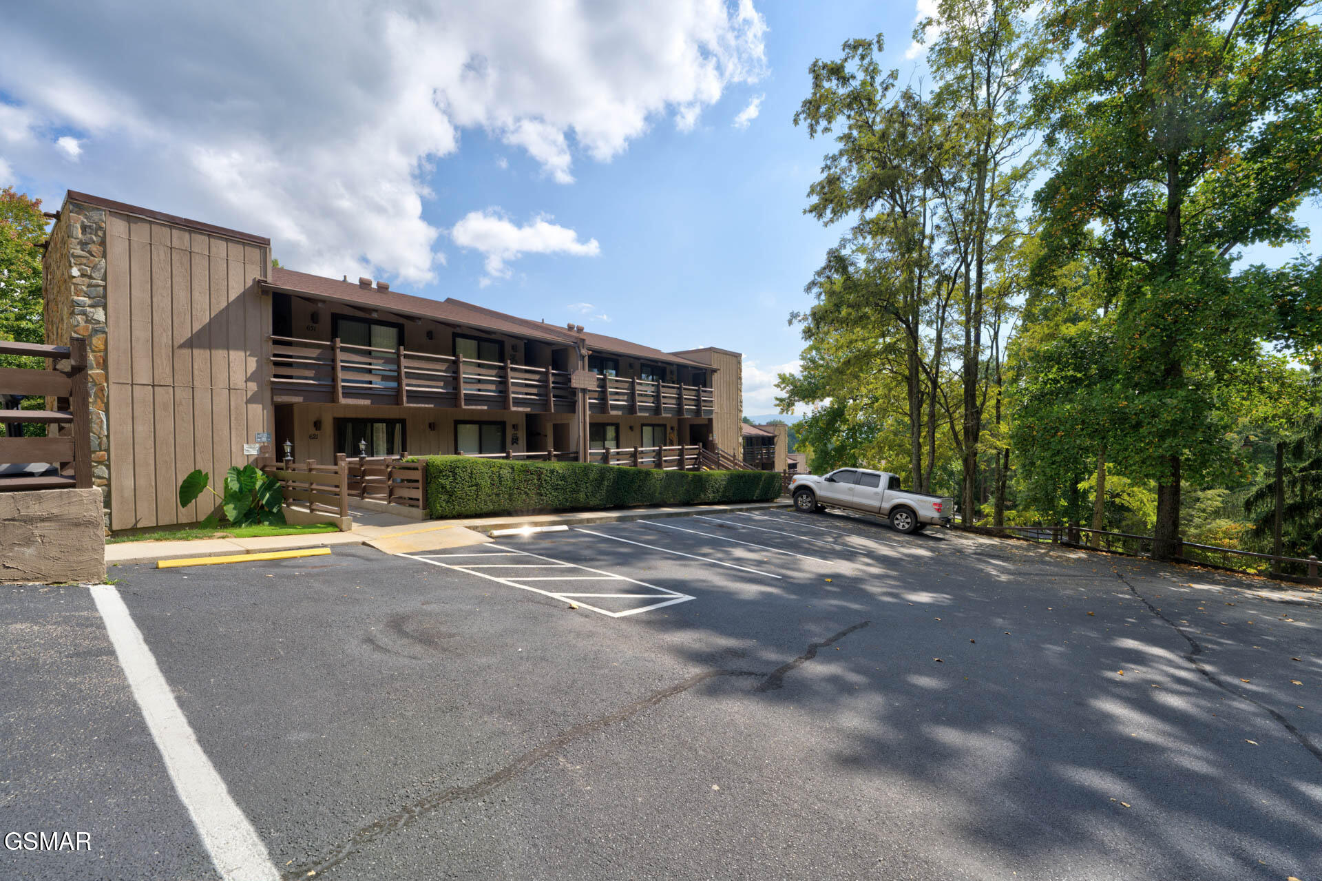 1081 Cove Road Road Unit: 621