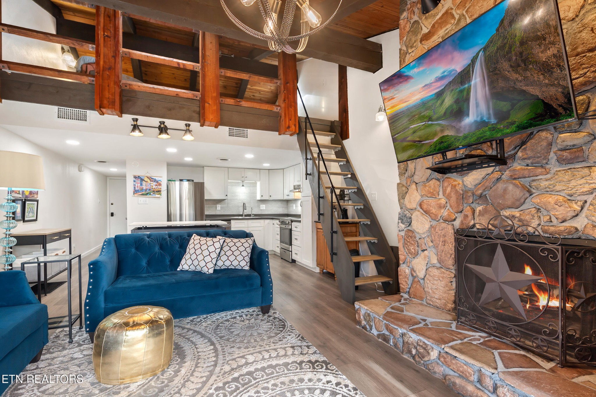 1081 Cove Rd Unit: 832