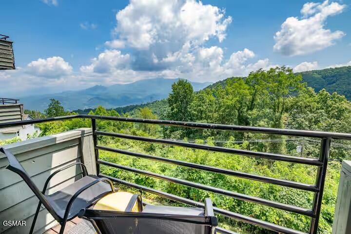 1260 Ski View Unit: 1205