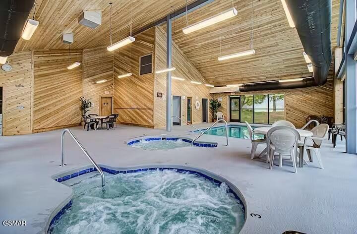 1260 Ski View Unit: 1205