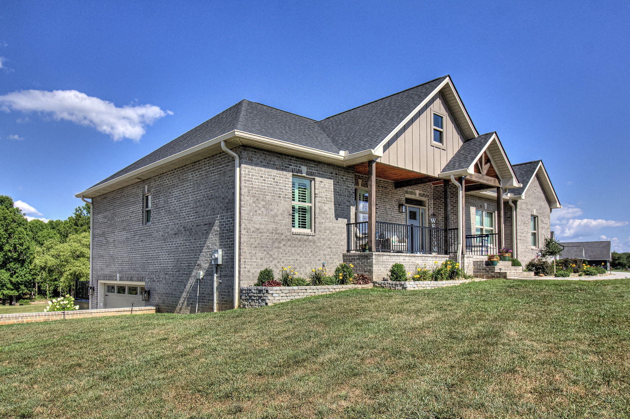 107 Duck Pond Drive