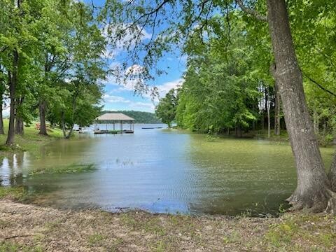 107 Duck Pond Drive