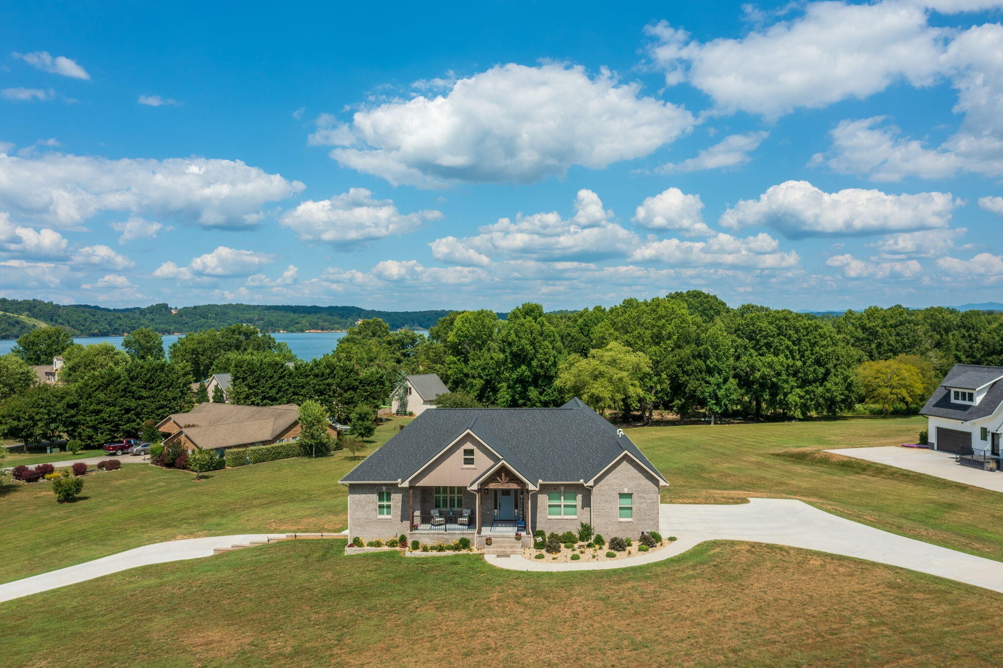 107 Duck Pond Drive