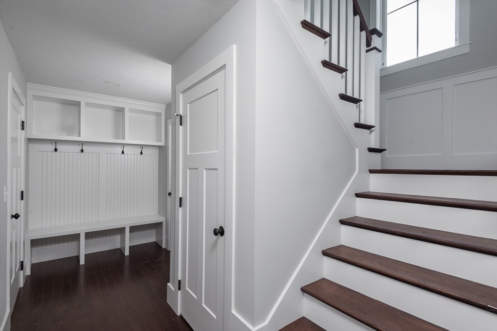 7 Chippewa Way