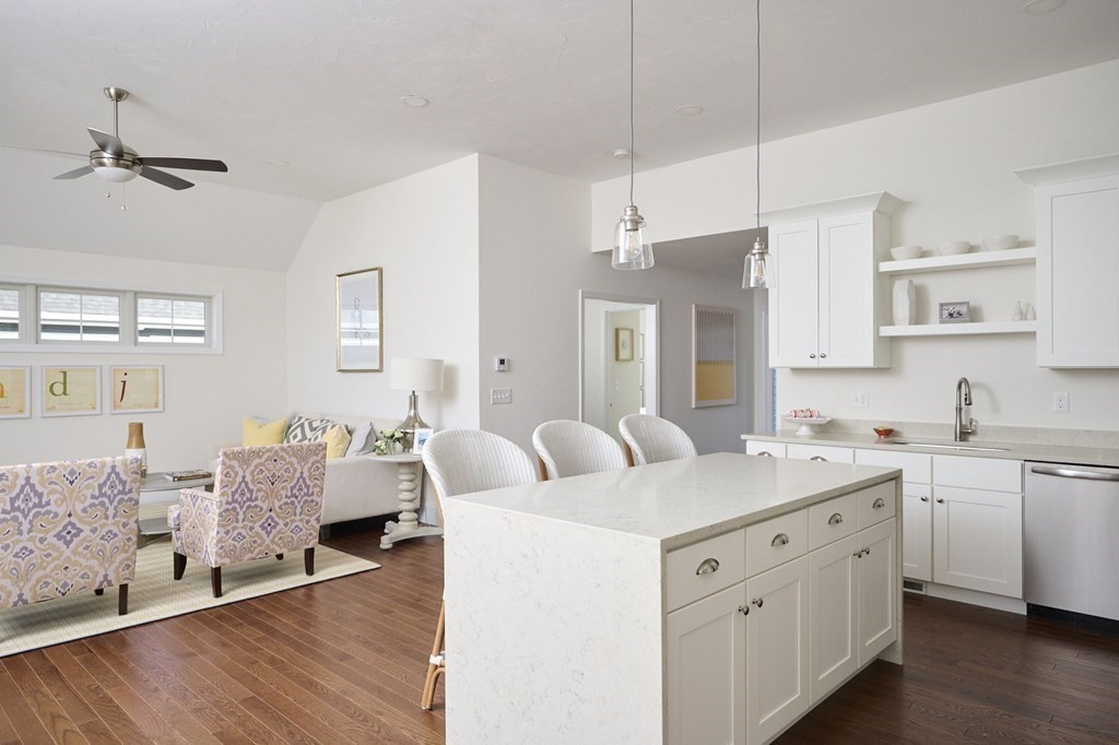 33 Metacomet Road # 33 Unit: #33