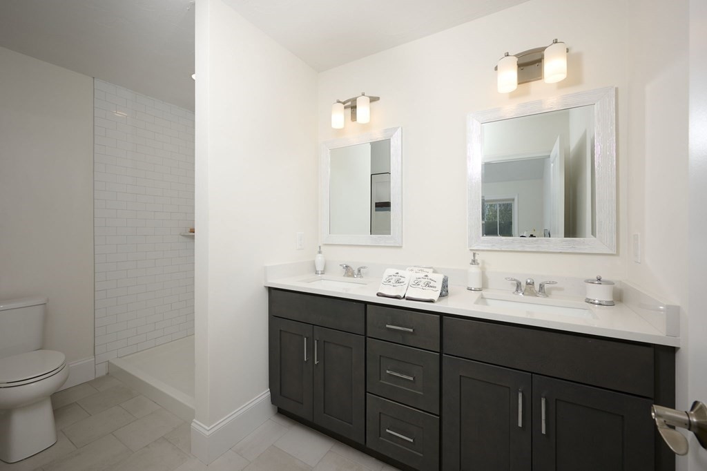 33 Metacomet Road # 33 Unit: #33